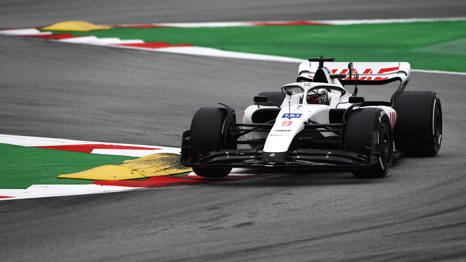 haas-2022-white-livery