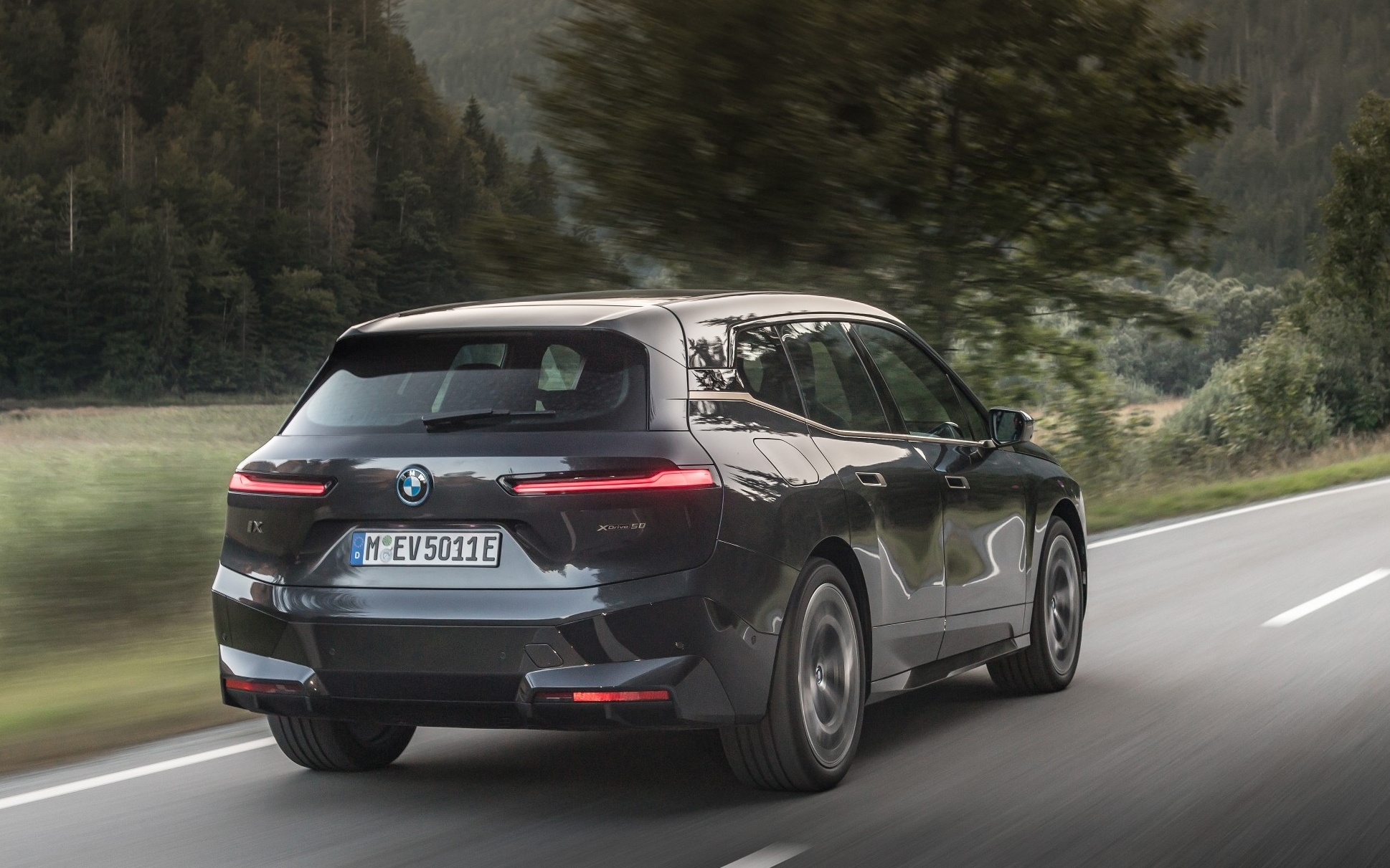 bmw ev sales4