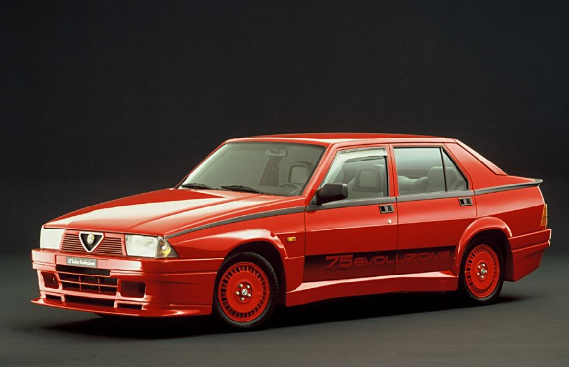 Alfa-Romeo-75-IMSA-3