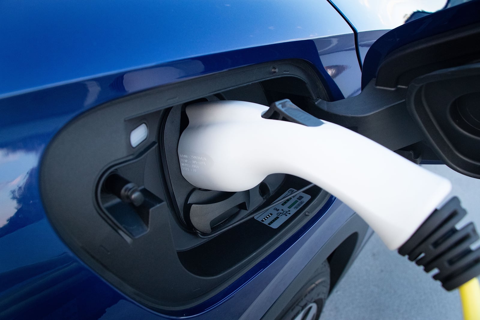 vw-volkswagen-mpataries-ergastirio-dokimes-visma-fortisi-fortistis