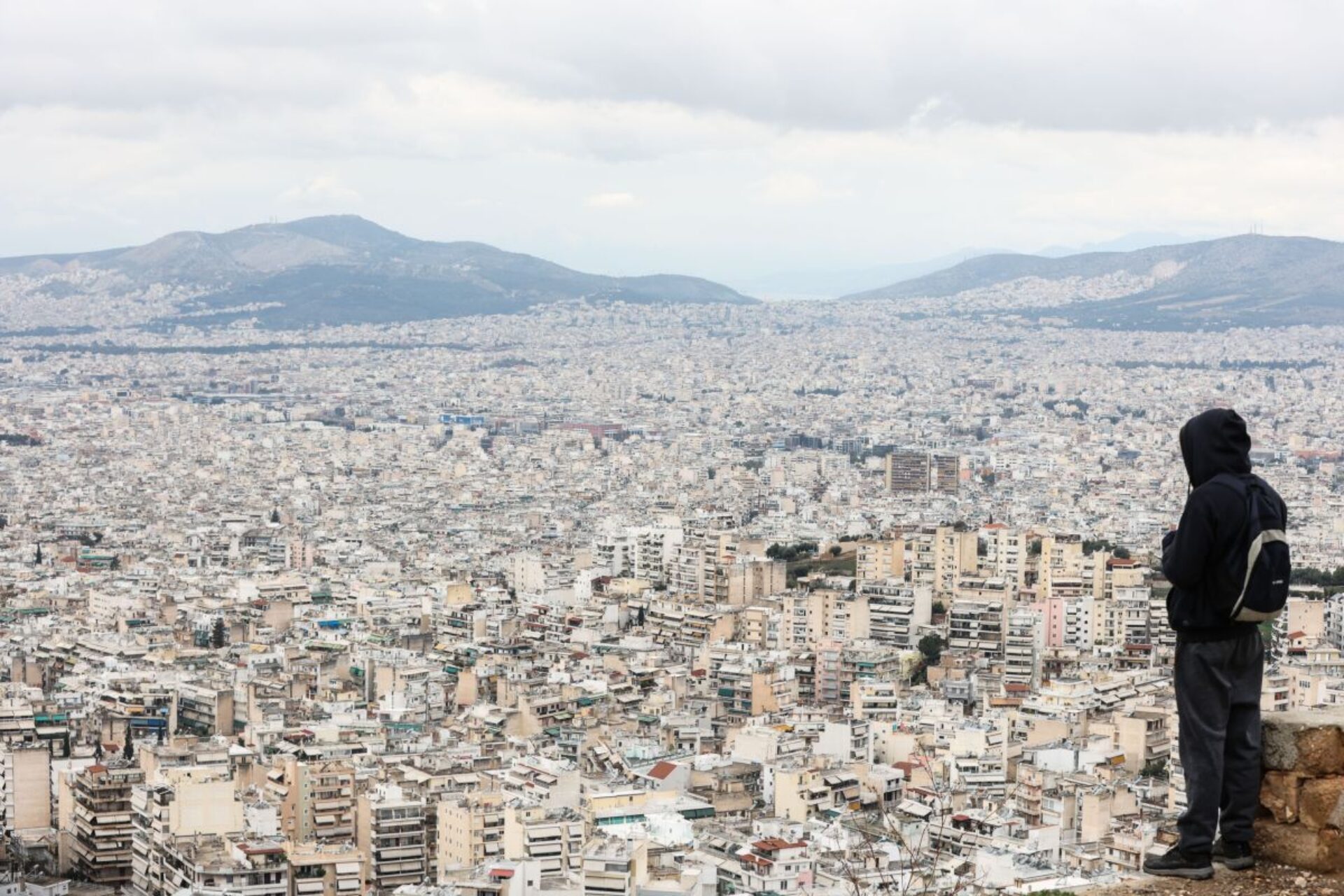 Καιρός: Σαββατοκύριακο με χιόνια, βροχές και θυελλώδεις ανέμους
