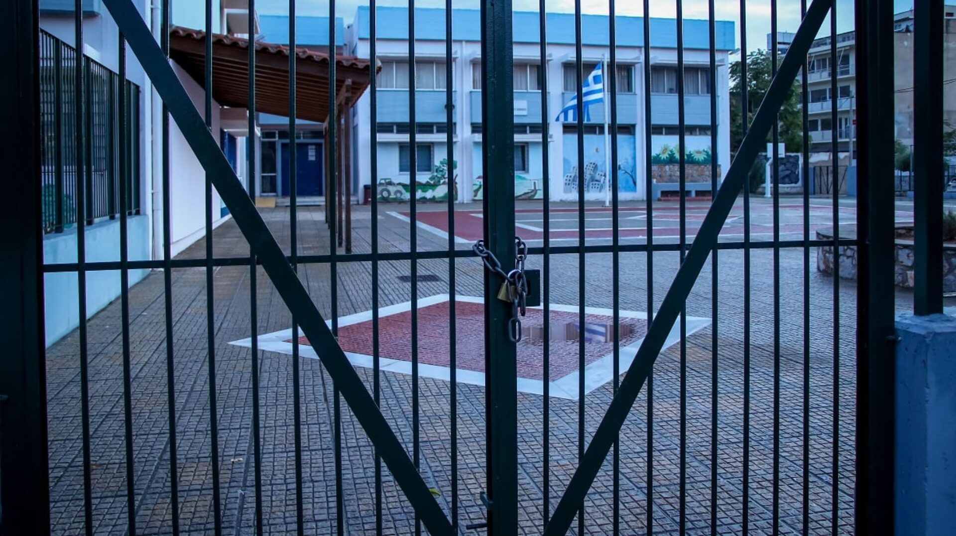 Κακοκαιρία: Κλειστά αύριο δύο σχολεία στην Πυλαία λόγω πτώσης δέντρων