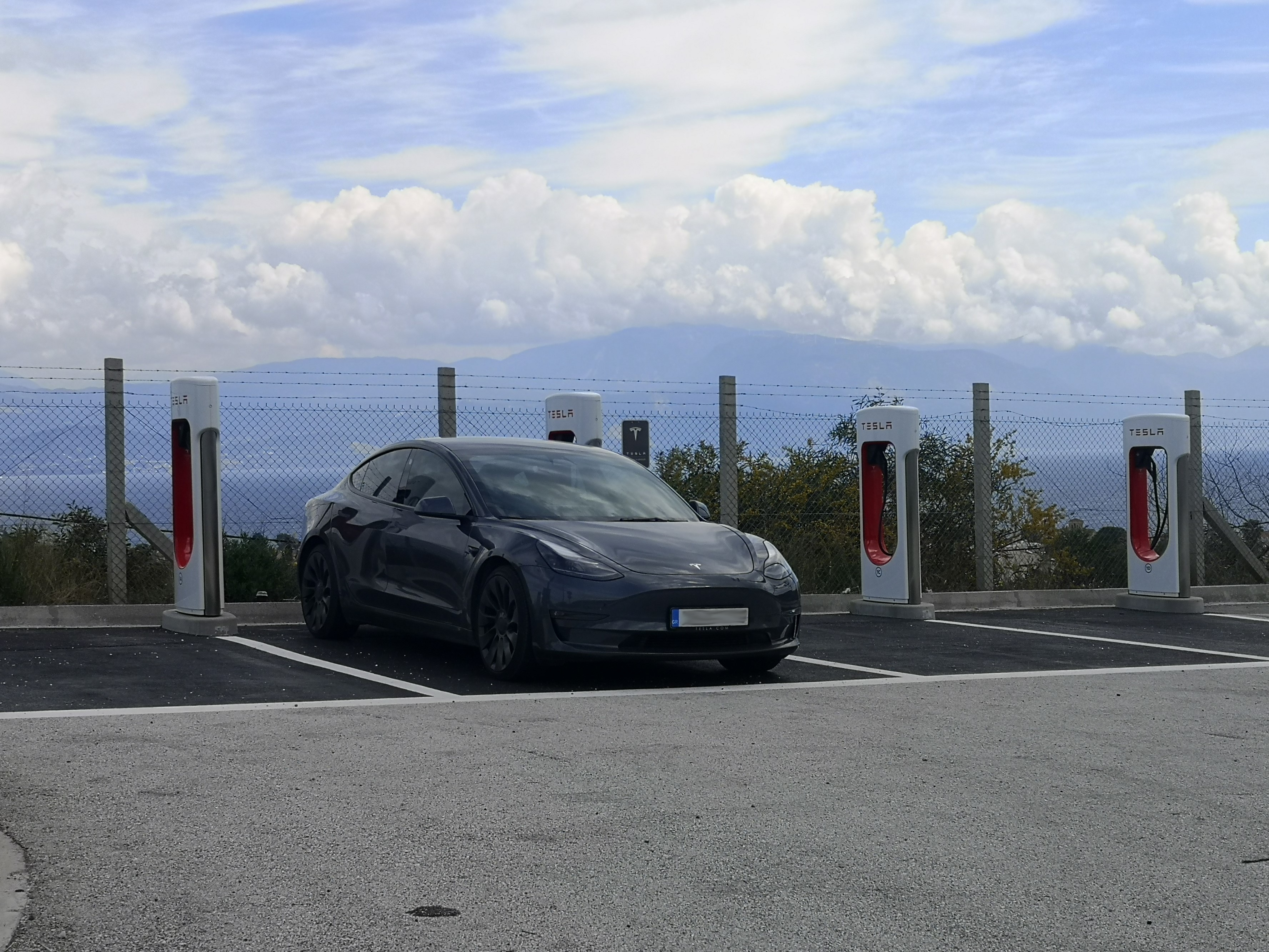 tesla-model3-model-3-supercharger-psathopirgos-patra-fortistis-fortisi
