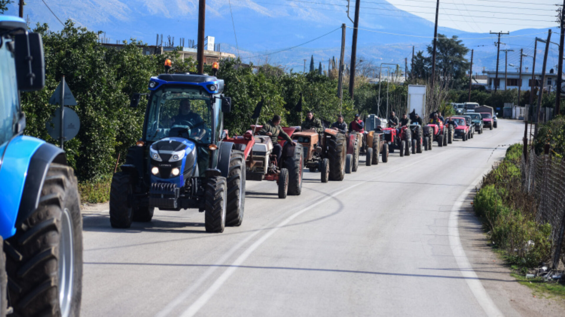 Για δύο ώρες θα κλείσουν τελικά την ΕΟ Θεσσαλονίκης-Μουδανιών οι αγρότες – Ποιες ώρες θα πραγματοποιηθεί το μπλόκο