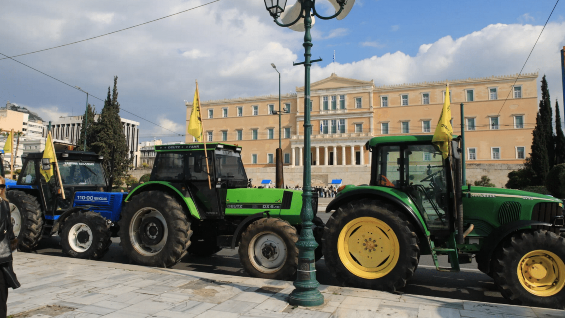 Στις 11:00 το πρωί αναχωρούν από το Σύνταγμα οι αγρότες – Σε ισχύ το σχέδιο της ΕΛ.ΑΣ
