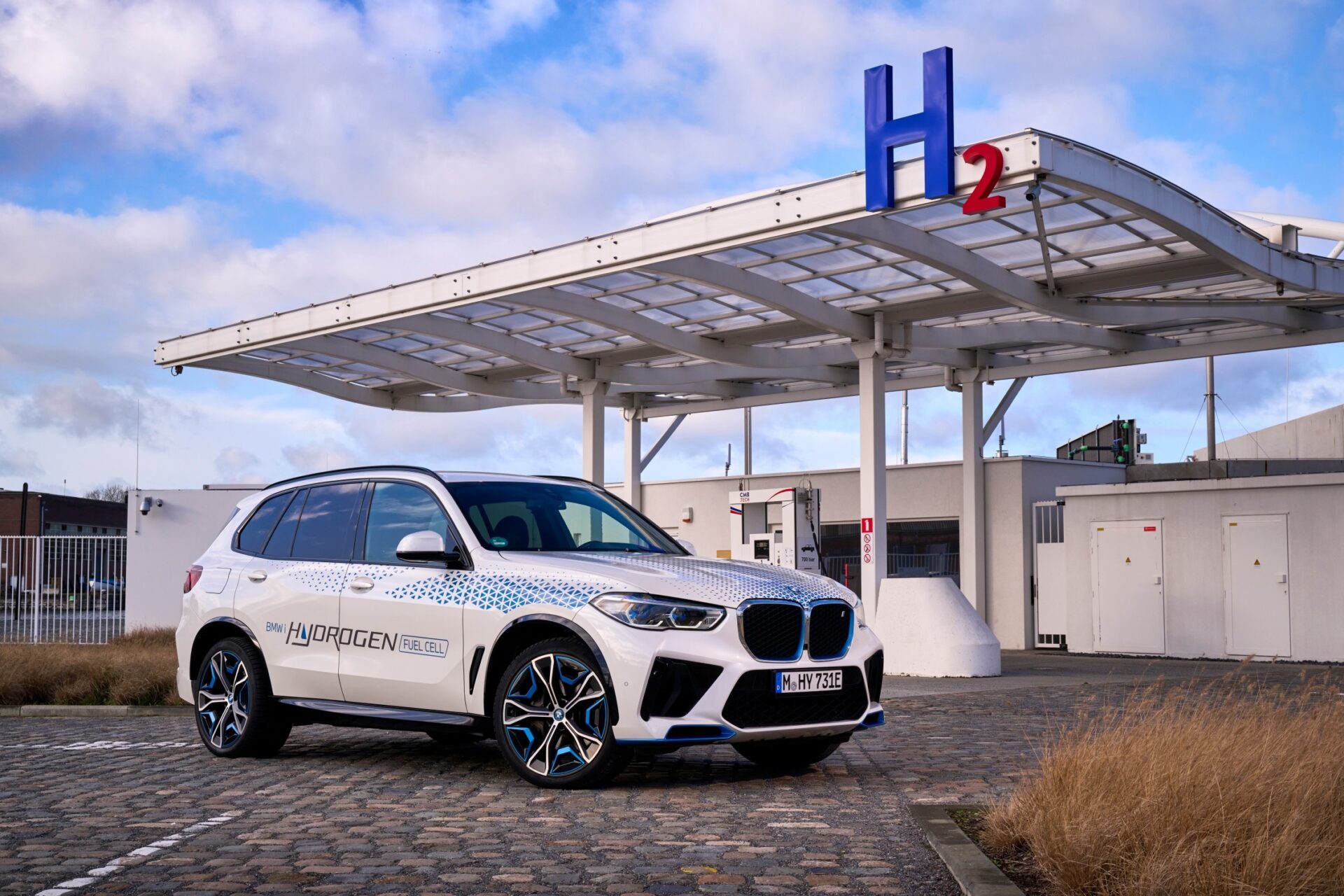 2-bmw-x5-idrogono-ydrogono-hydrogen-h2