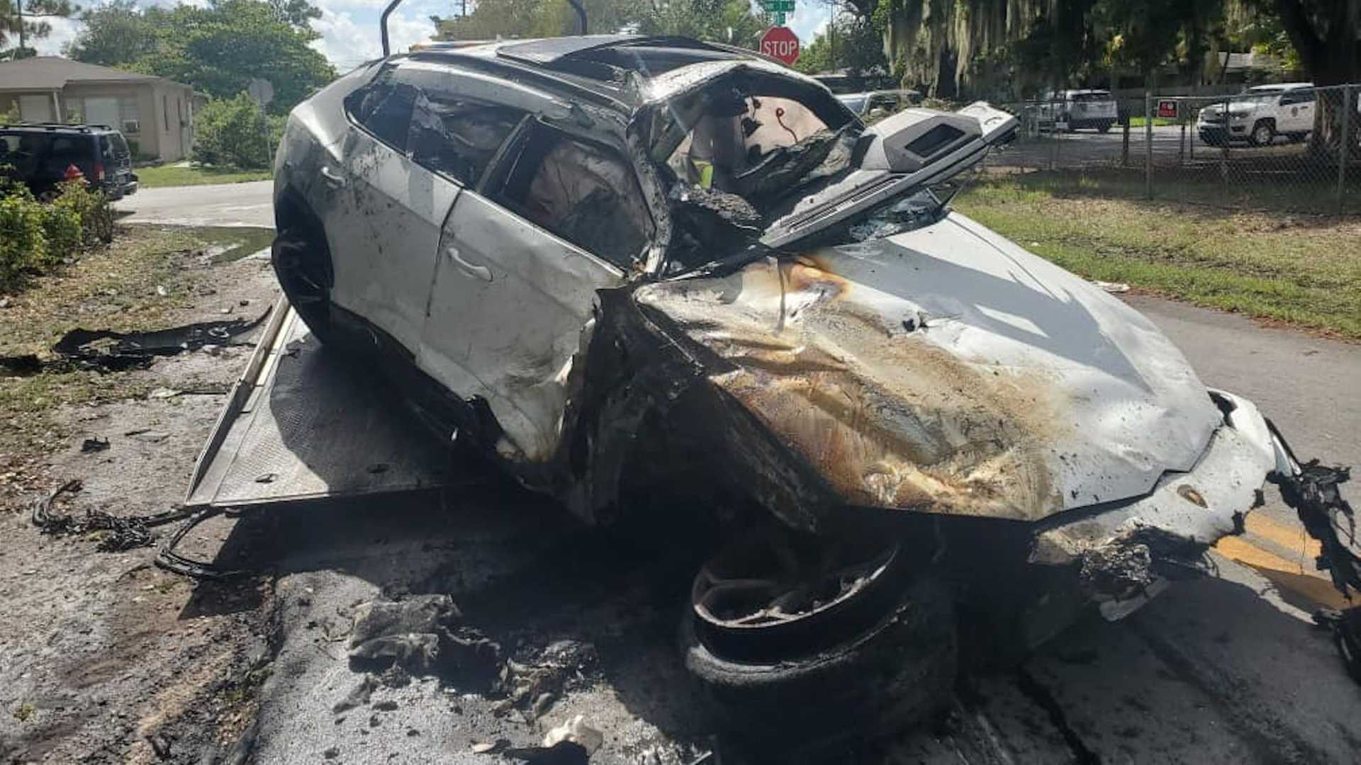 urus crash