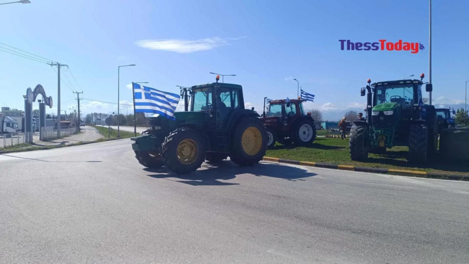 Τρίκαλα: Oι αγρότες προχώρησαν στον συμβολικό αποκλεισμό του κόμβου του Μεγαλοχωρίου για δυο ώρες
