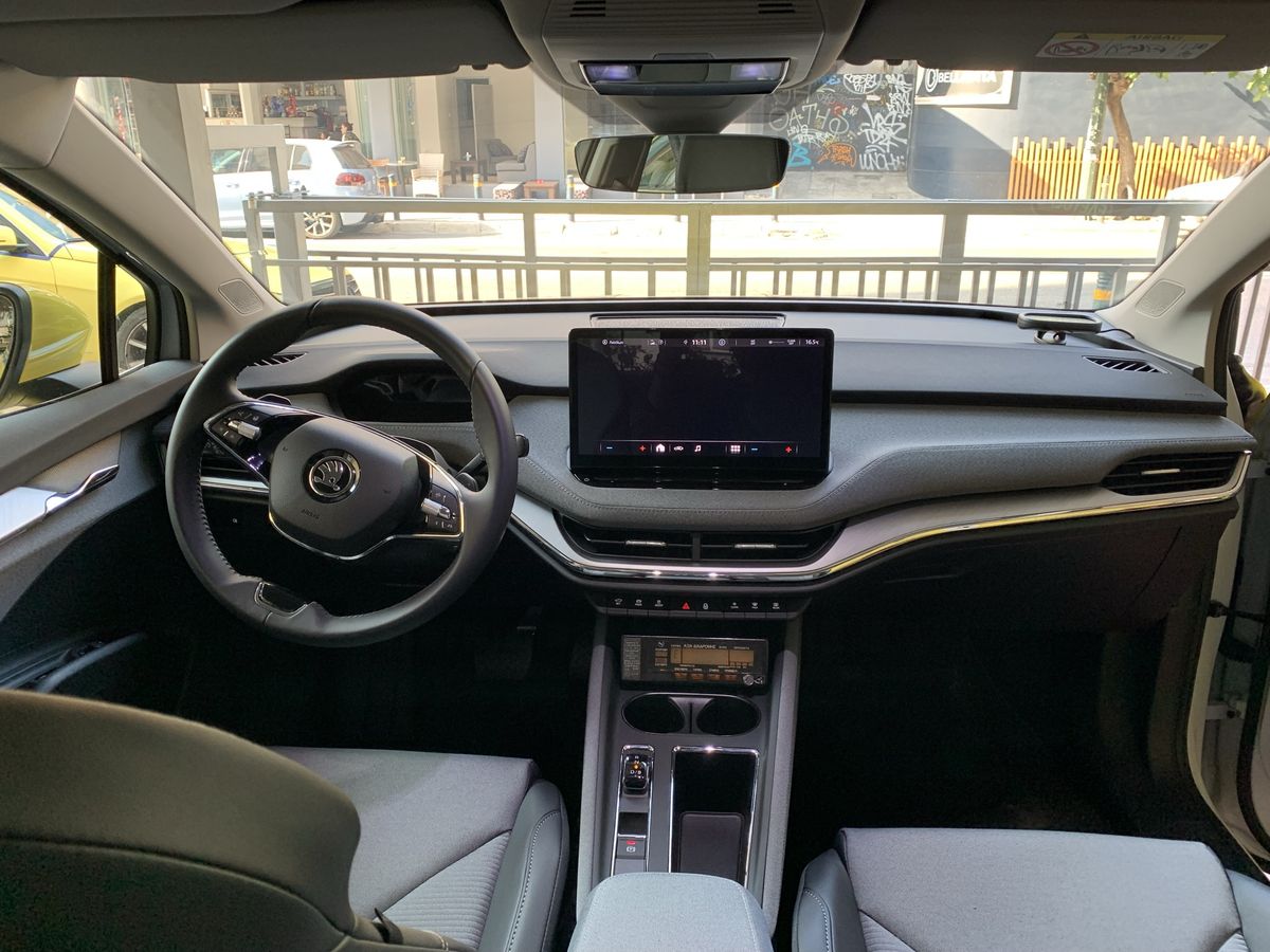 Makriniotis Taxi Enyaq interior