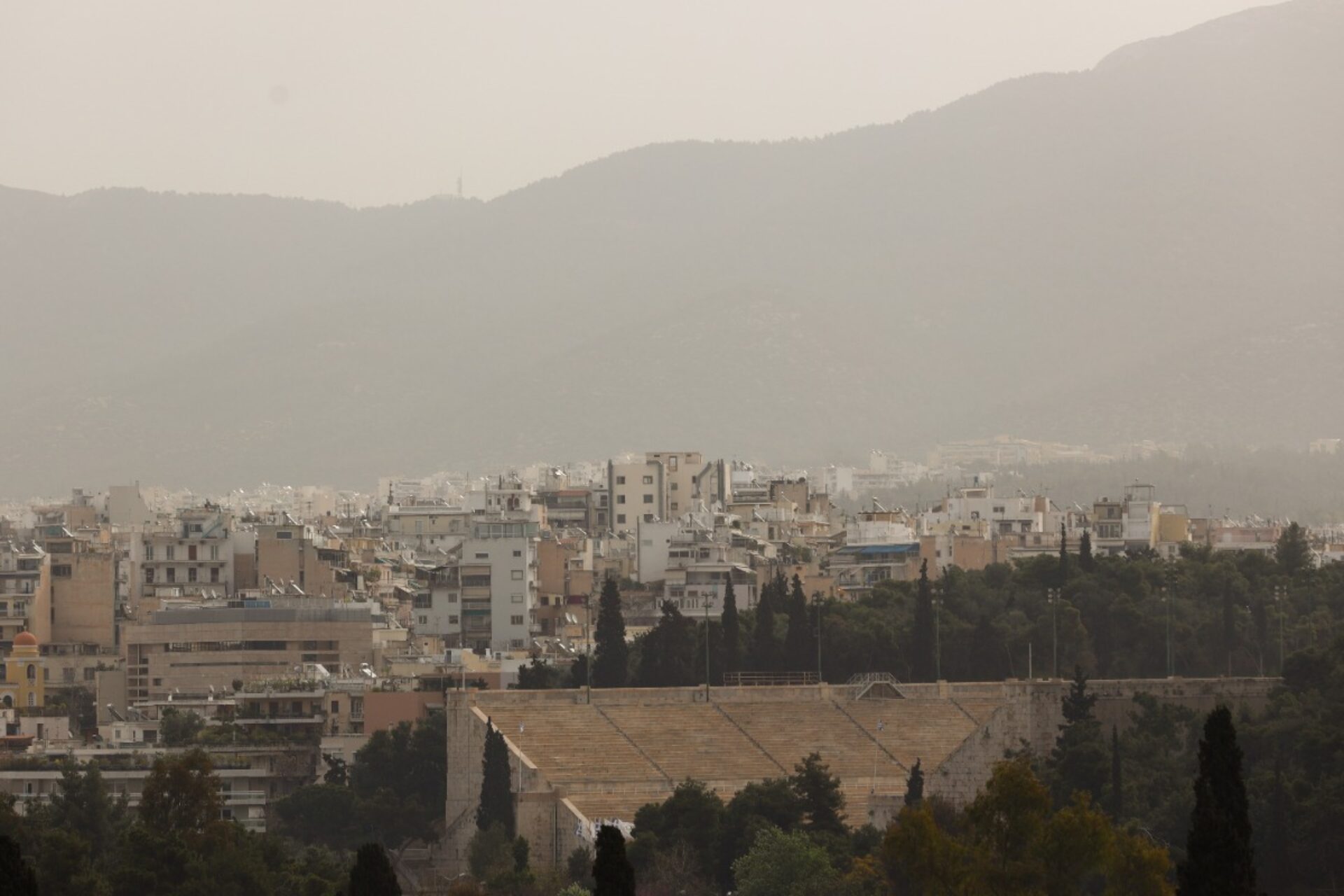 Καιρός «σαν πρωταπριλιάτικο αστείο» – Έρχονται υψηλές θερμοκρασίες και 30αρια