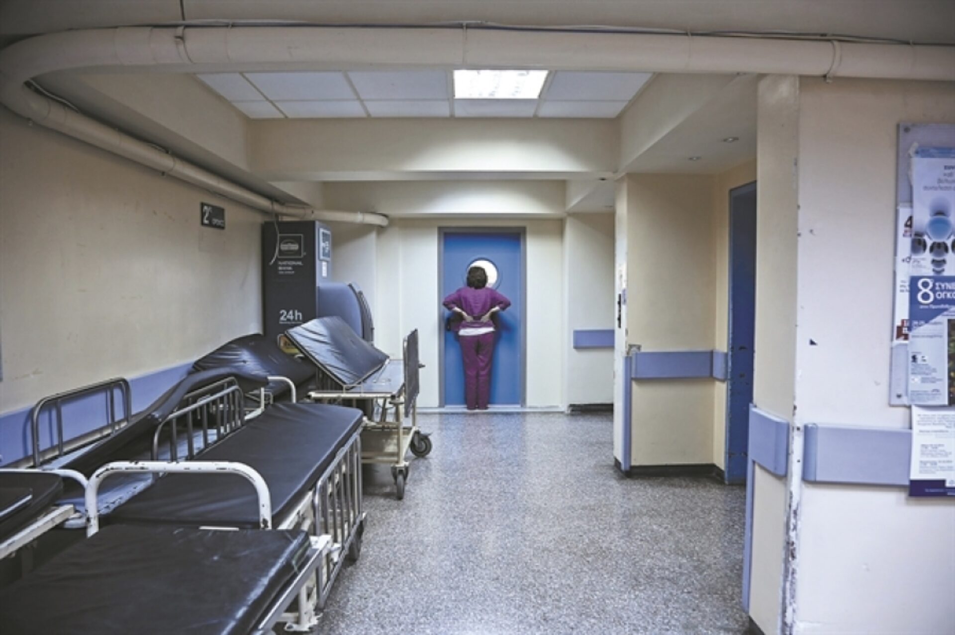 Χίος: Διασωληνώθηκε άντρας που έπεσε σε γκρεμό – «Μάχη» για να κρατηθεί στη ζωή