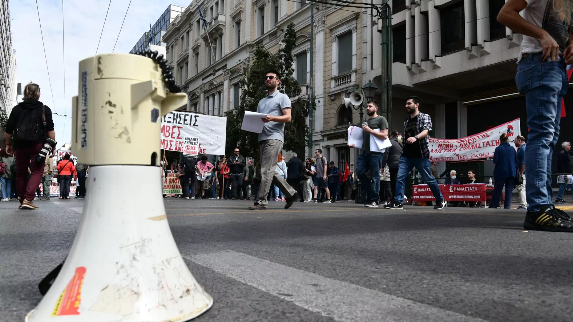 ΑΔΕΔΥ: 24ωρη πανελλαδική απεργία στις 21 Μαΐου – Τα αιτήματα
