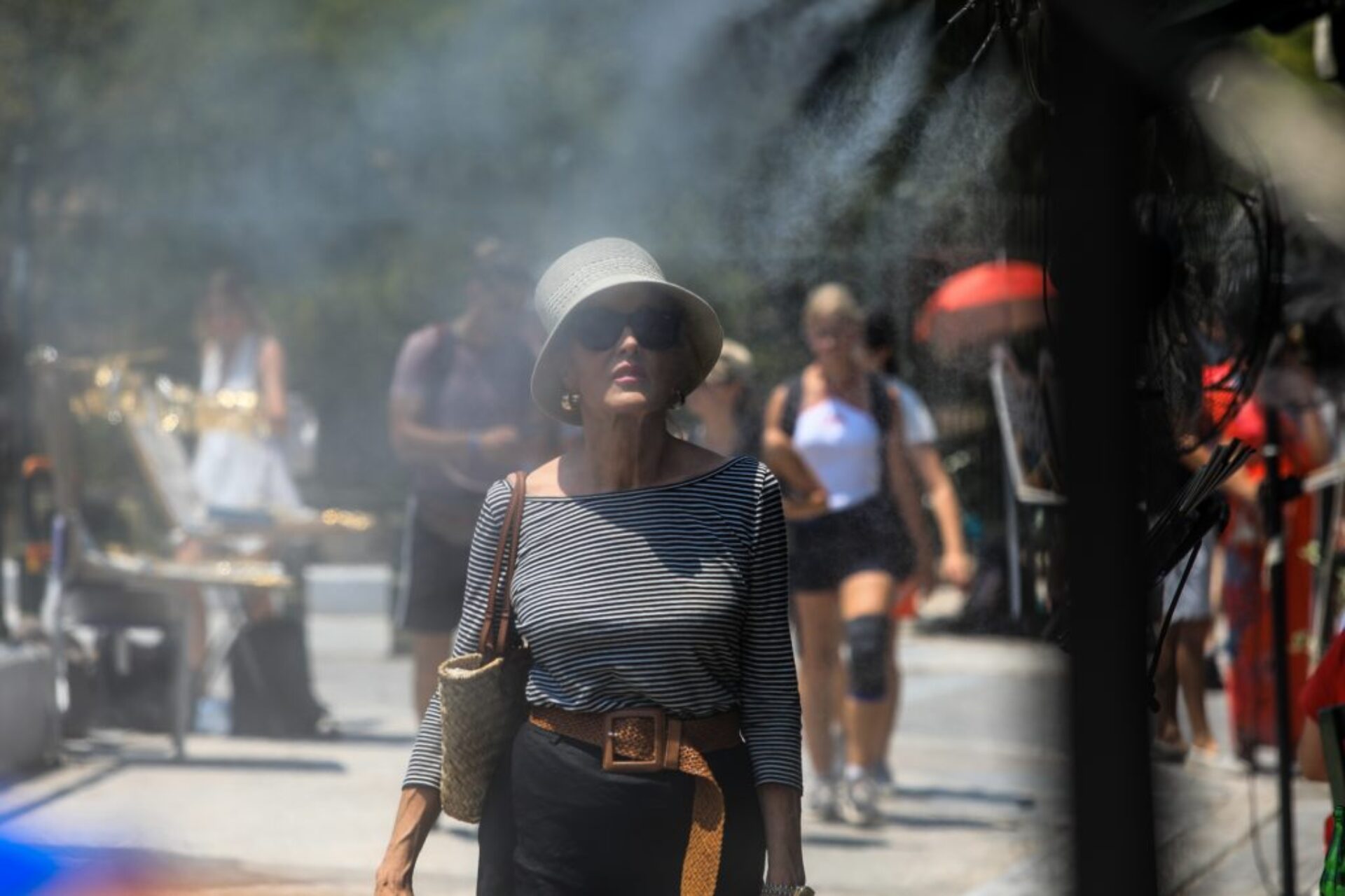  Καιρός: Καλοκαίρι πριν την έφοδο της αφρικανικής σκόνης και τις λασποβροχές