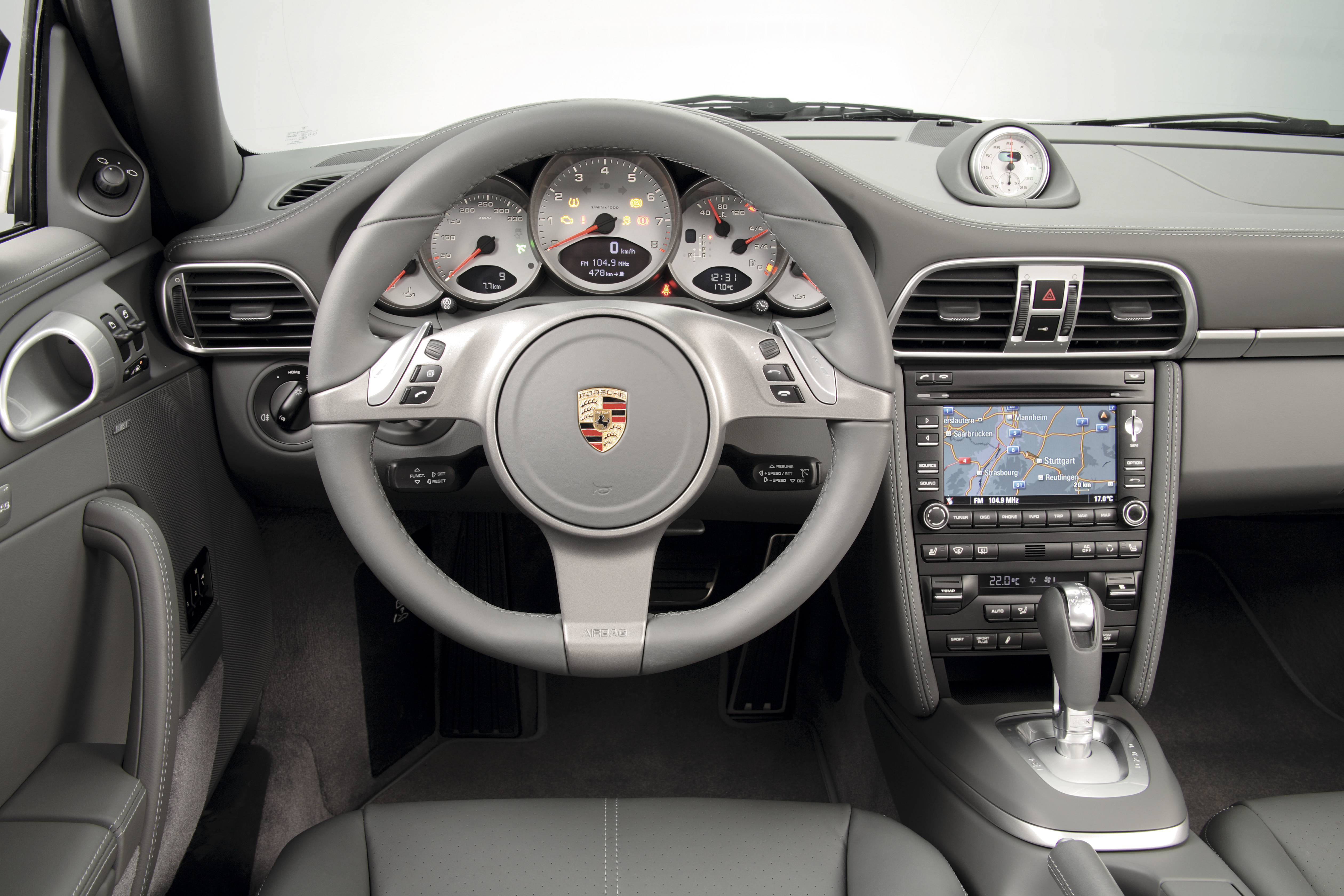 porsche-911-carrera-4s-cabriolet-esoteriko