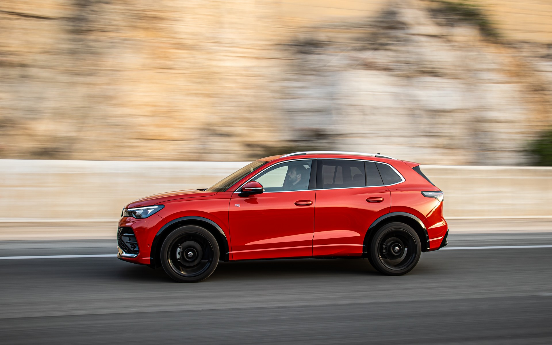 https://ellada.press/wp-content/uploads/2024/05/1716098832_612_Volkswagen-Tiguan-Πιο-ολοκληρωμένο-και-premium-από-ποτέ.jpg