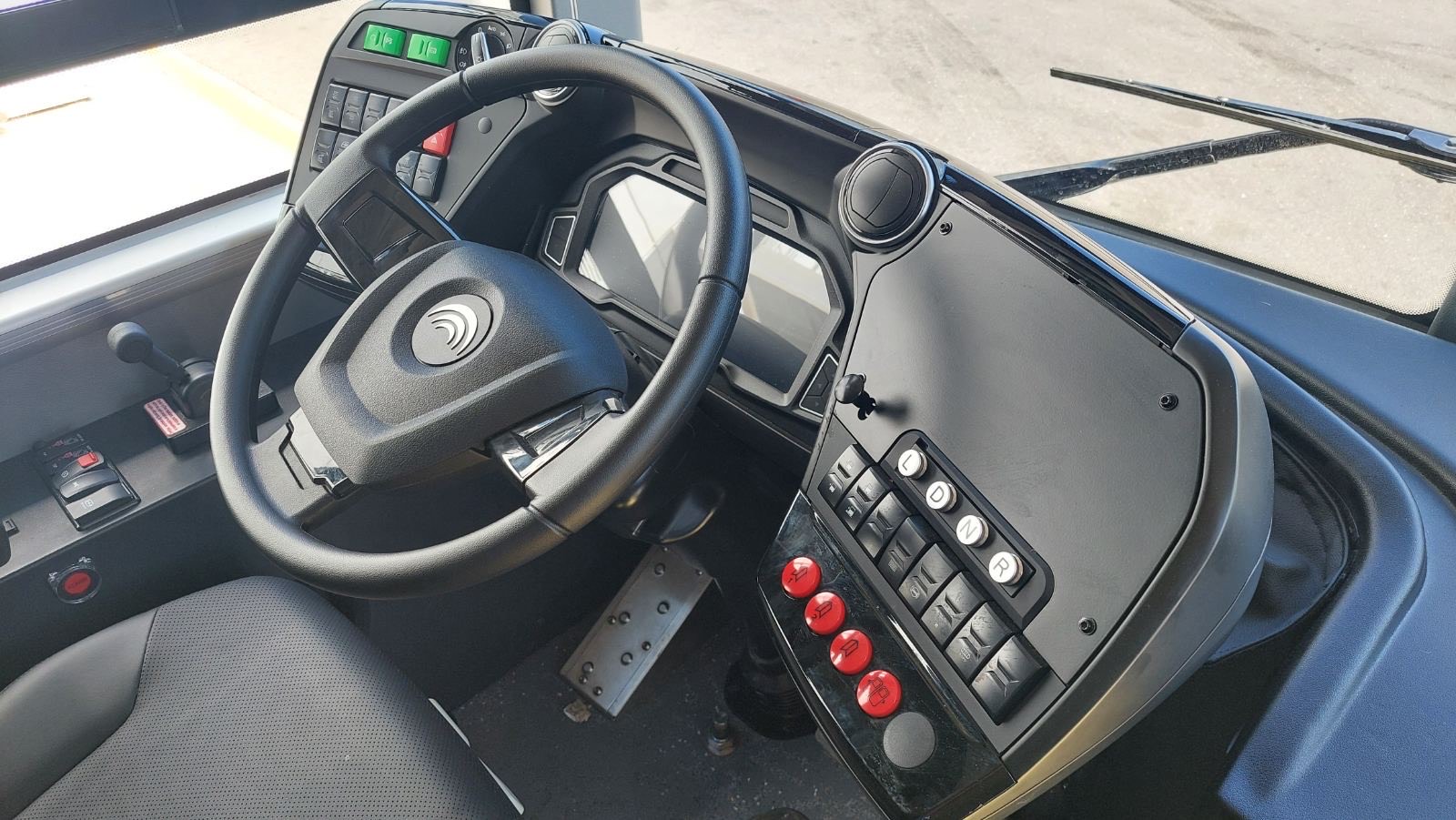 https://ellada.press/wp-content/uploads/2024/05/Αποκλειστικές-εικόνες-Δείτε-πώς-κυκλοφορούν-τα-νέα-ηλεκτρικά-λεωφορεία.jpeg