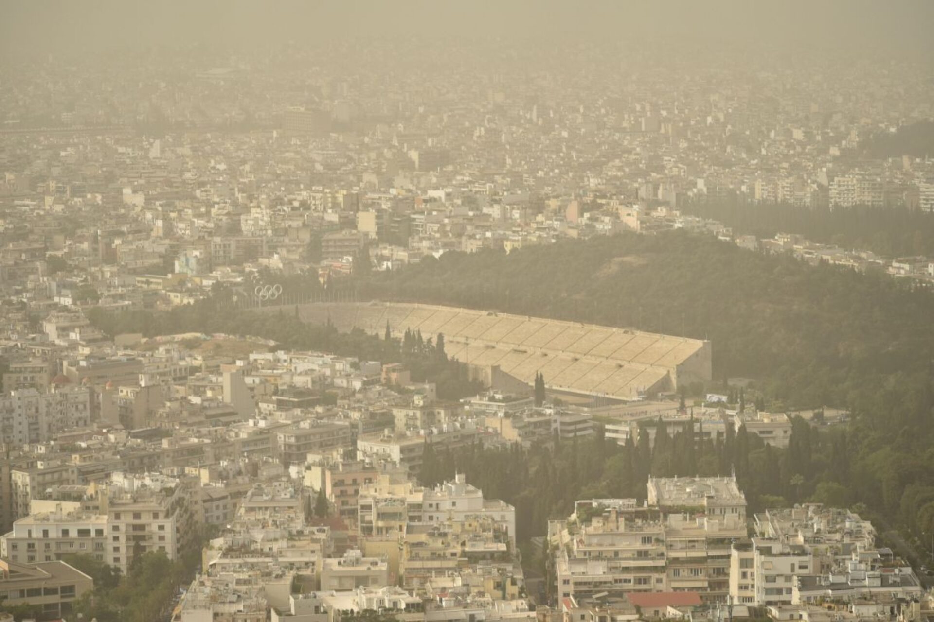 Καιρός: Πού έπεσε κάτω από το 0 και πού έφτασε τους 30 τη Δευτέρα