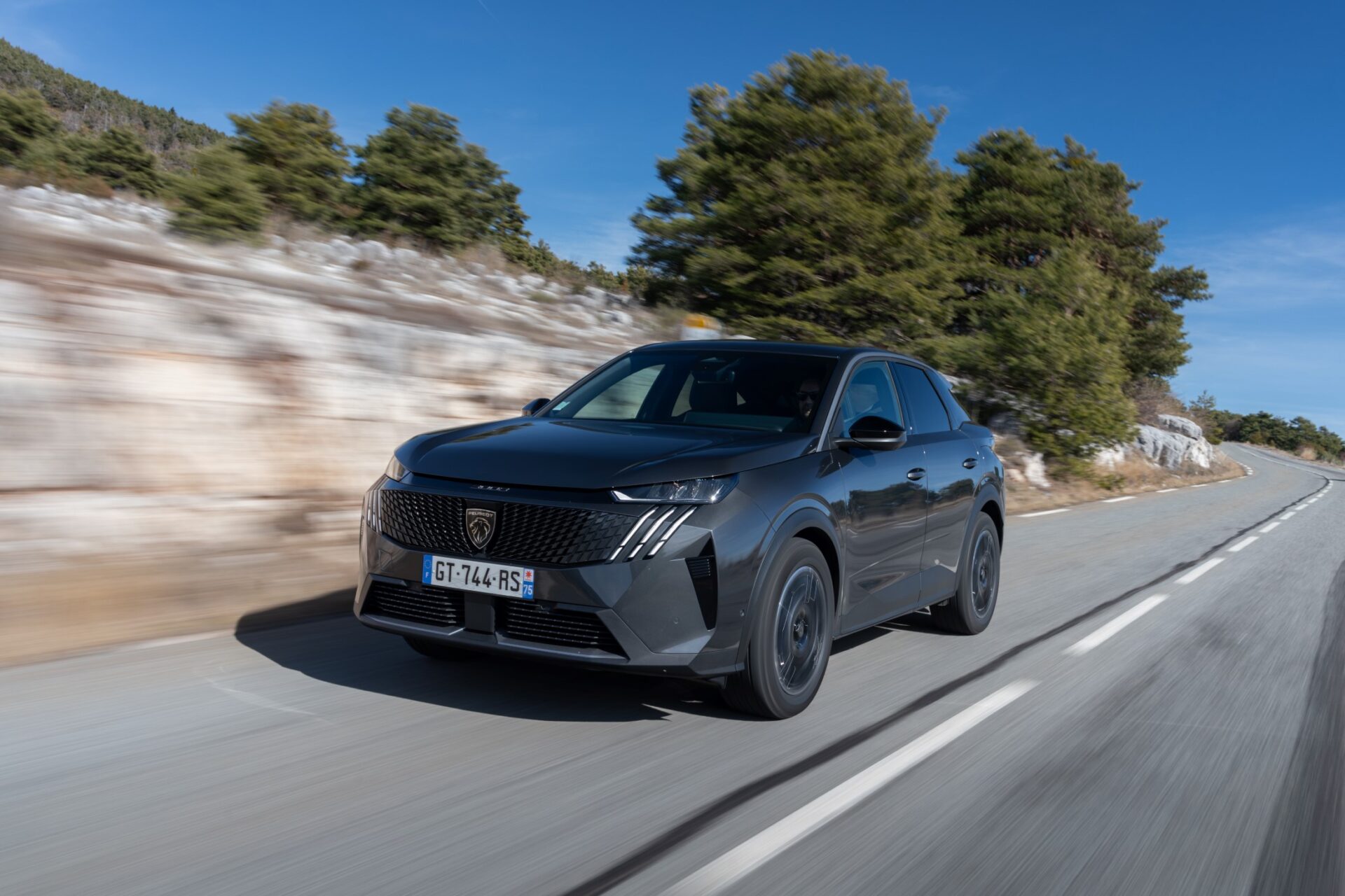 1-peugeot-e-3008-e3008-new-neo-2024