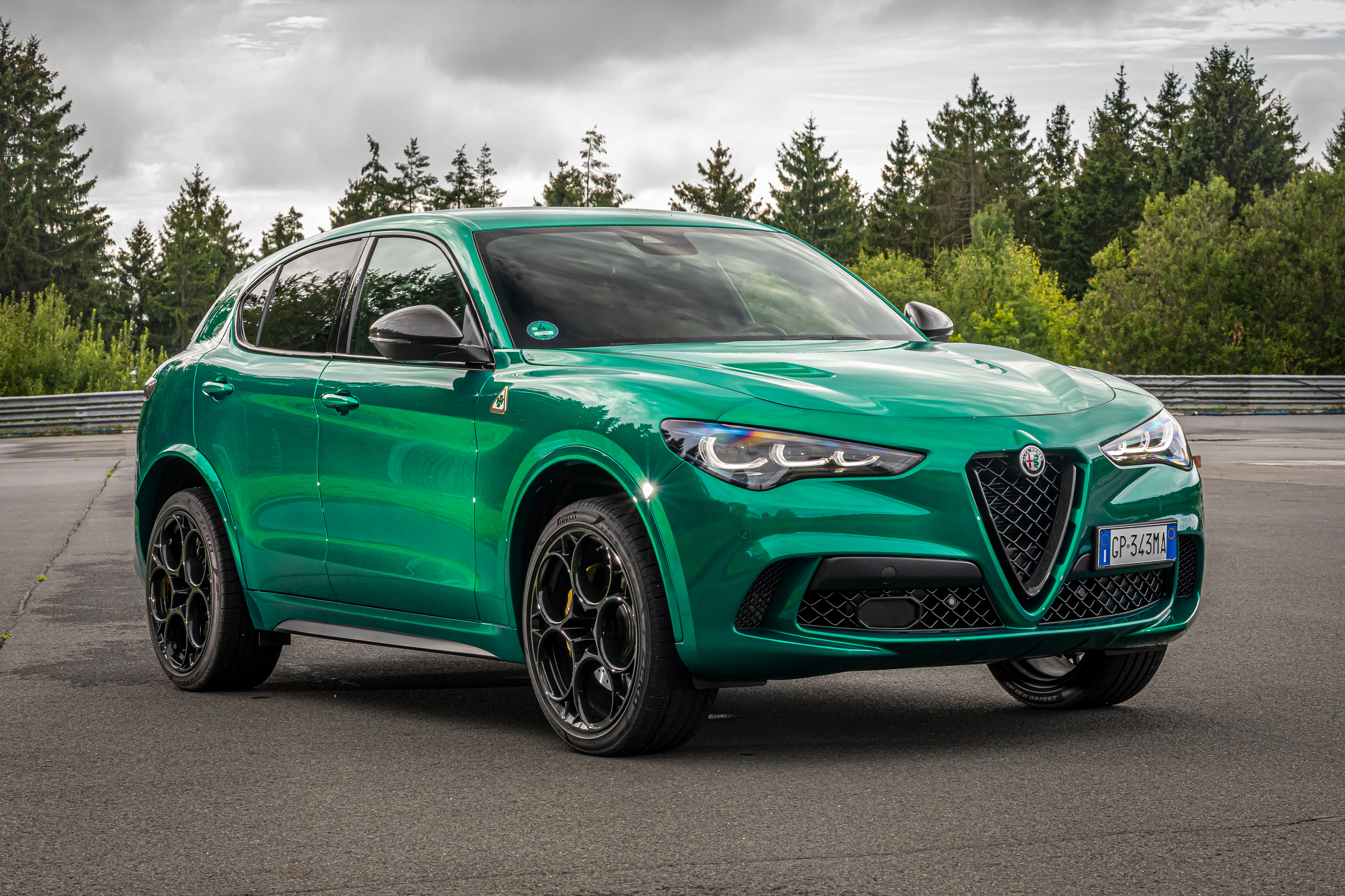 https://ellada.press/wp-content/uploads/2024/06/Alfa-Romeo-O-αντίπαλος-της-BMW-iX-ονομάζεται-Castello.jpg