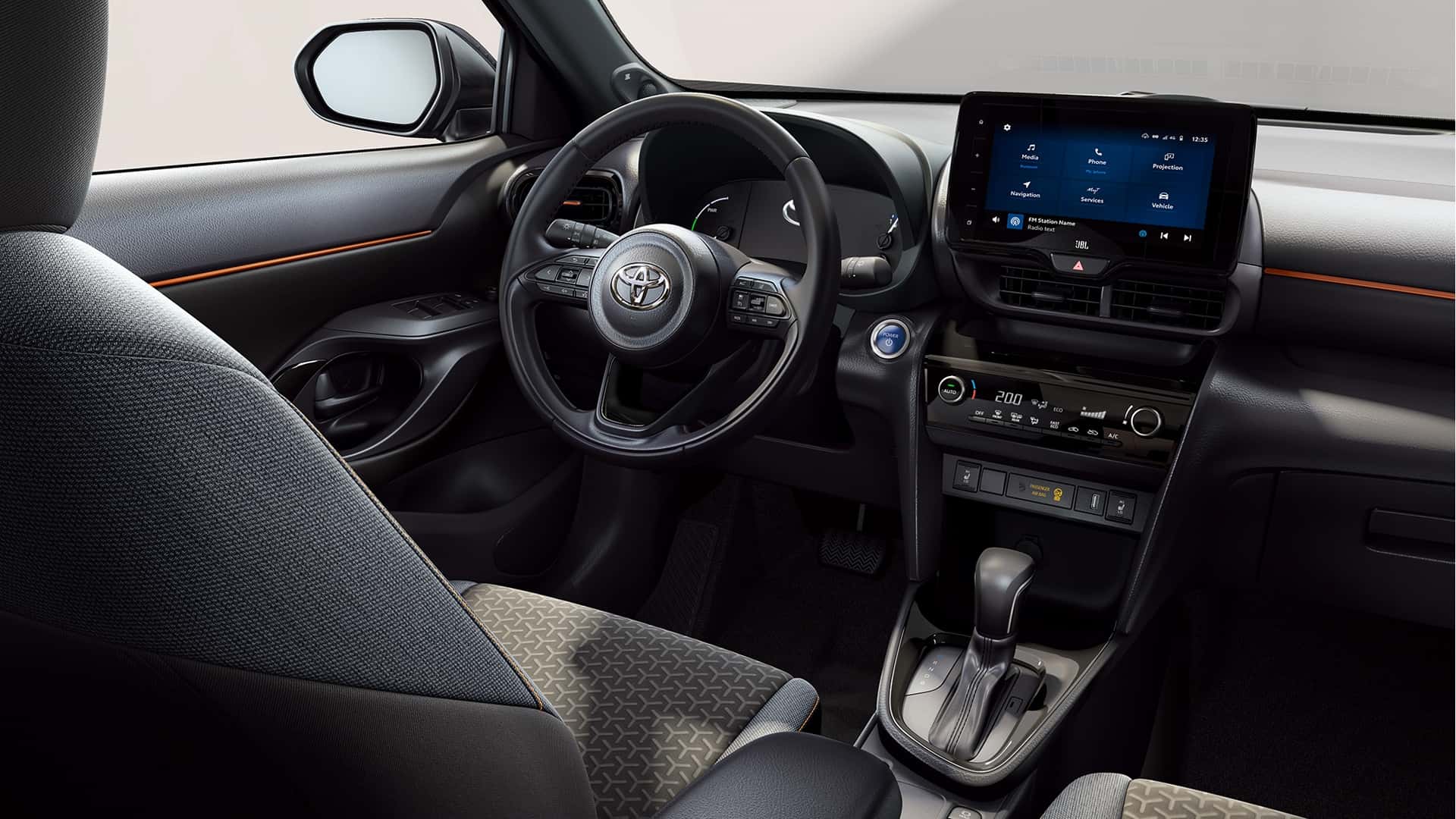 yaris cross