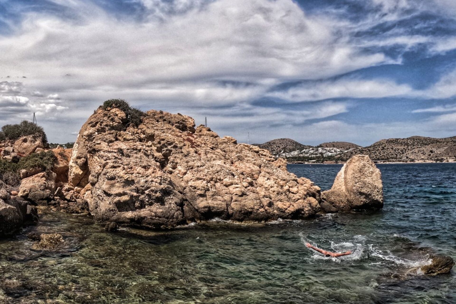 Καιρός: Καθάρισε η ατμόσφαιρα, δροσιά μετά τον καύσωνα