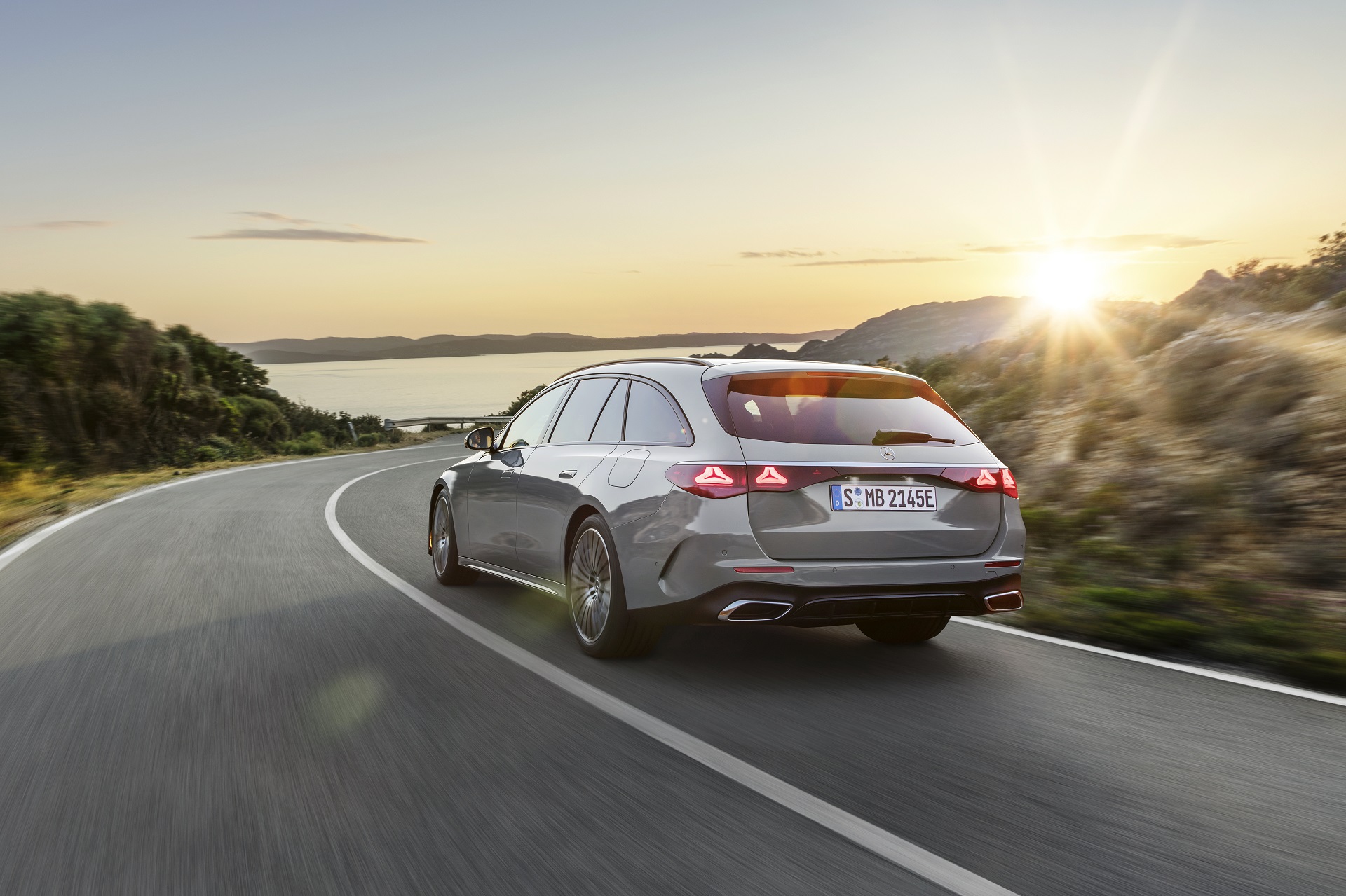 Mercedes-E-Class-Estate-All-Terrain-times-2