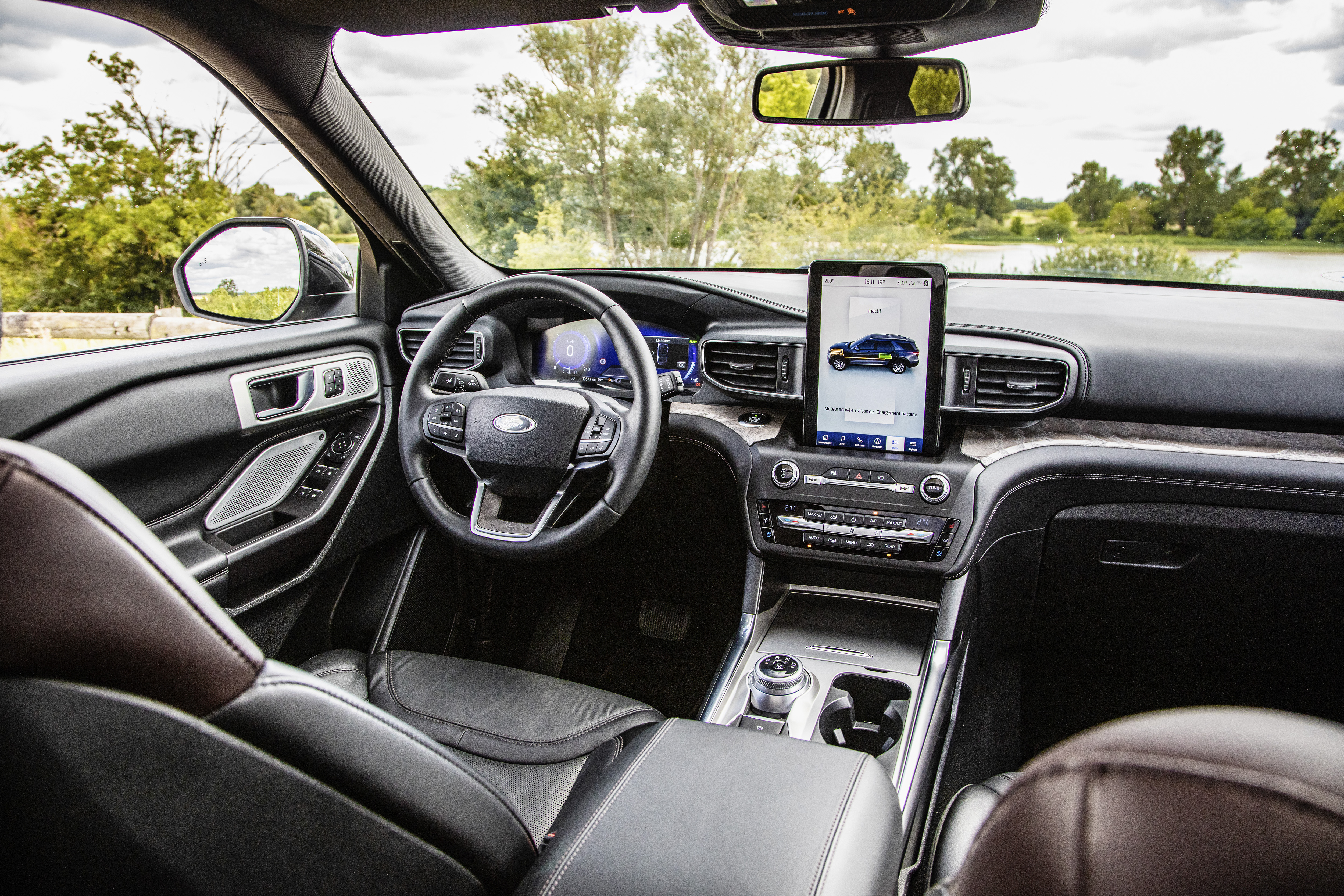 ford-explorer-3