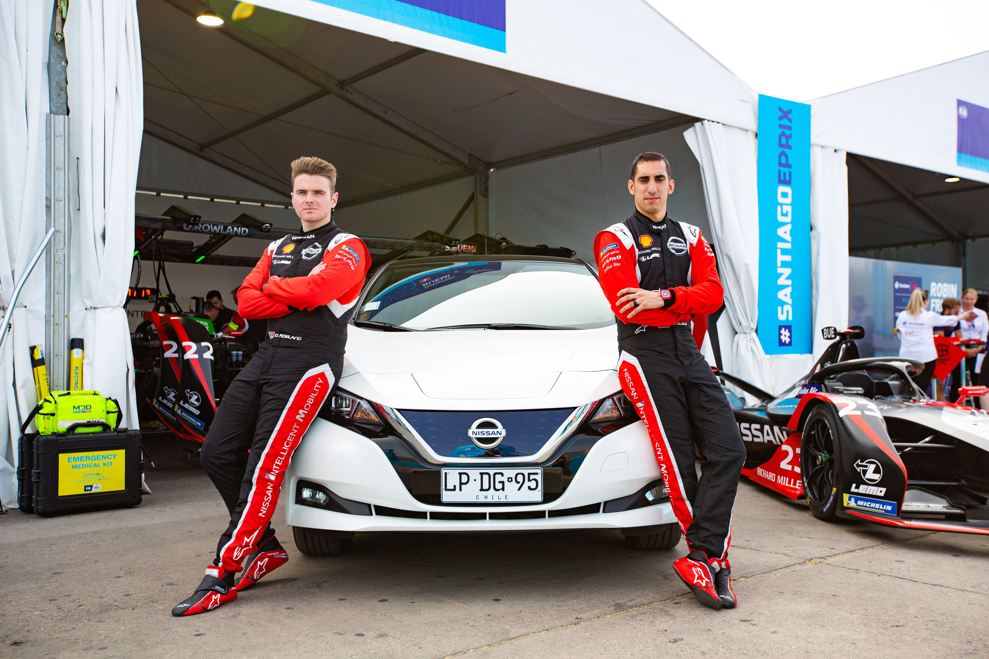 Nissan-Formula-E---Sebastien-Buemi-and-Oliver-Rowland-and-Nisssan-LEAF