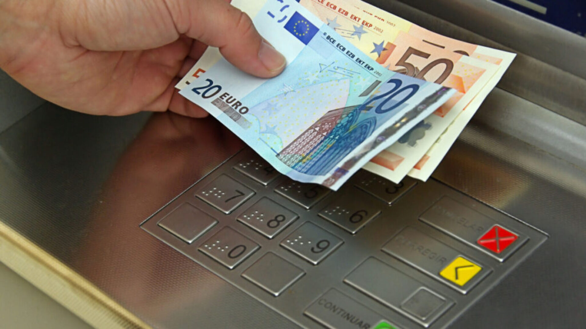 Η κυβέρνηση φέρνει αλλαγές στο επίδομα ανεργίας: Θα μειώνεται και θα μπορεί να κόβεται!
