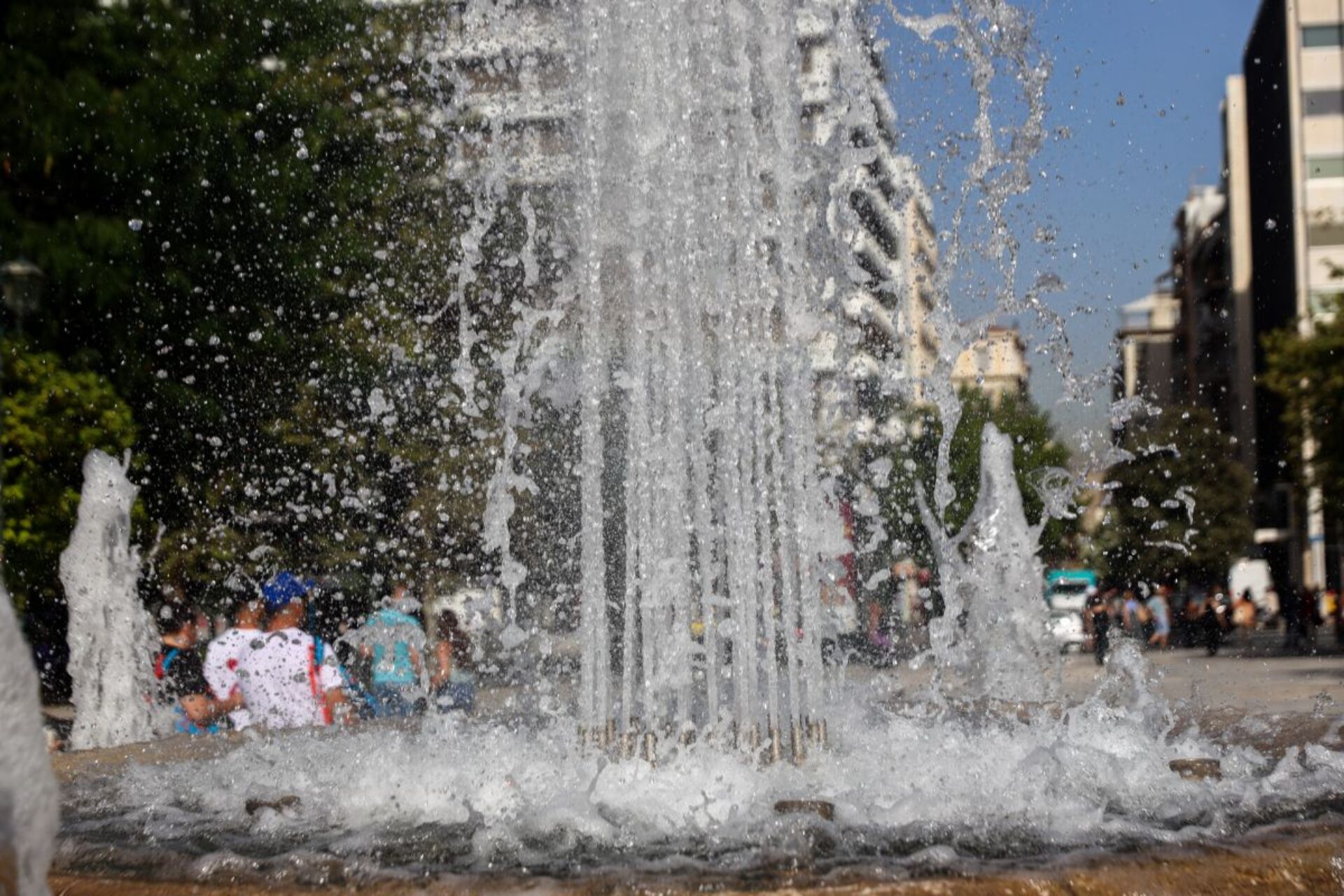Καιρός: Ακόμη πιο ψηλά ο υδράργυρος – «Καίγονται» με  +40άρια τα ηπειρωτικά