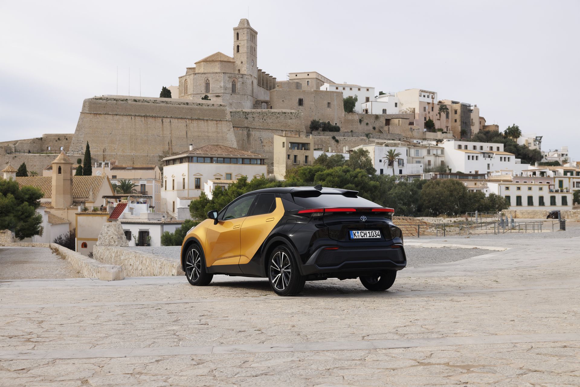 https://ellada.press/wp-content/uploads/2024/09/Το-νέο-Toyota-SUV-που-καίει-43-ευρώ-στα-100.jpeg