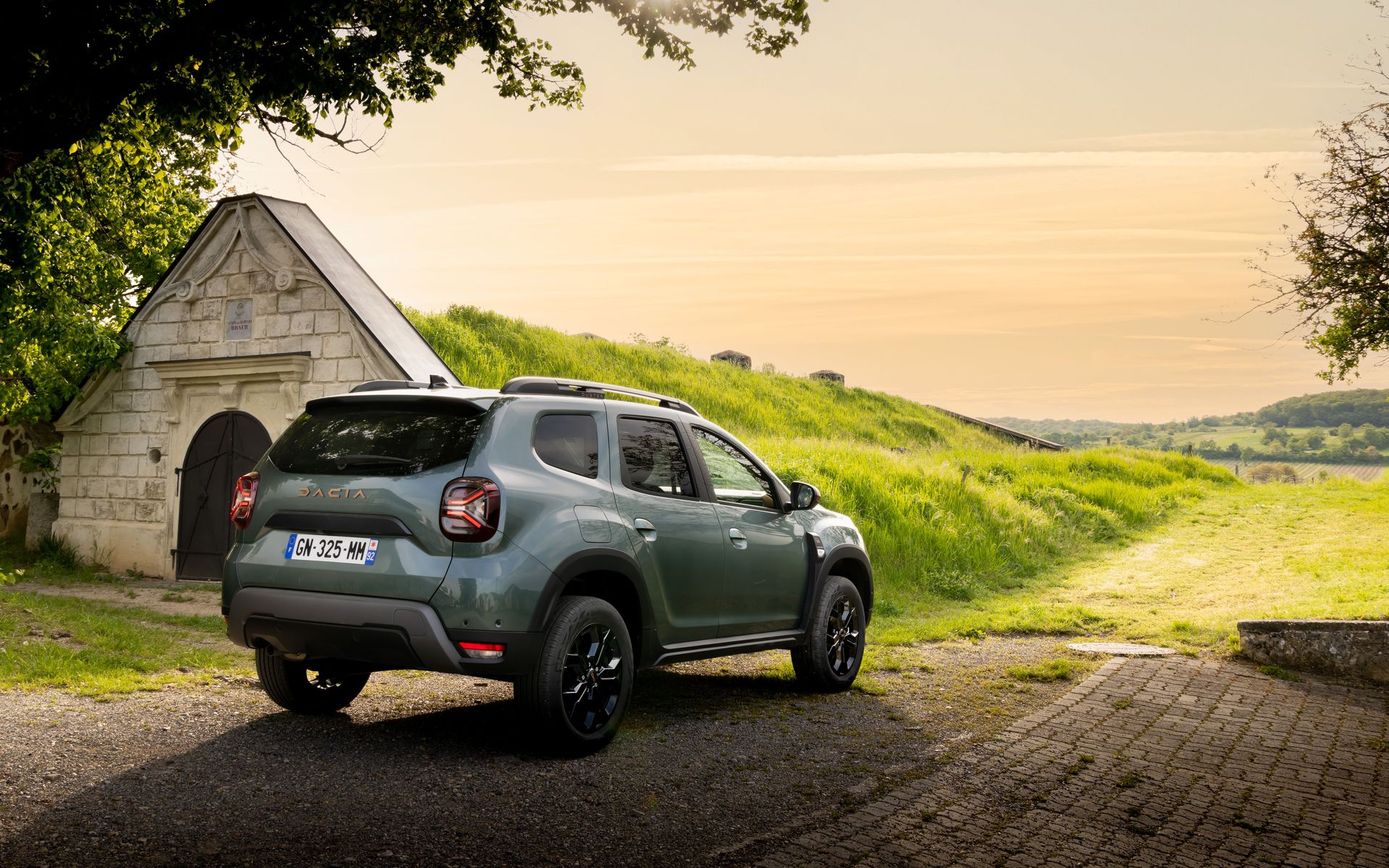 https://ellada.press/wp-content/uploads/2024/10/1300-ευρώ-φθηνότερο-το-Dacia-Duster-στην-Ελλάδα-Δείτε.jpg