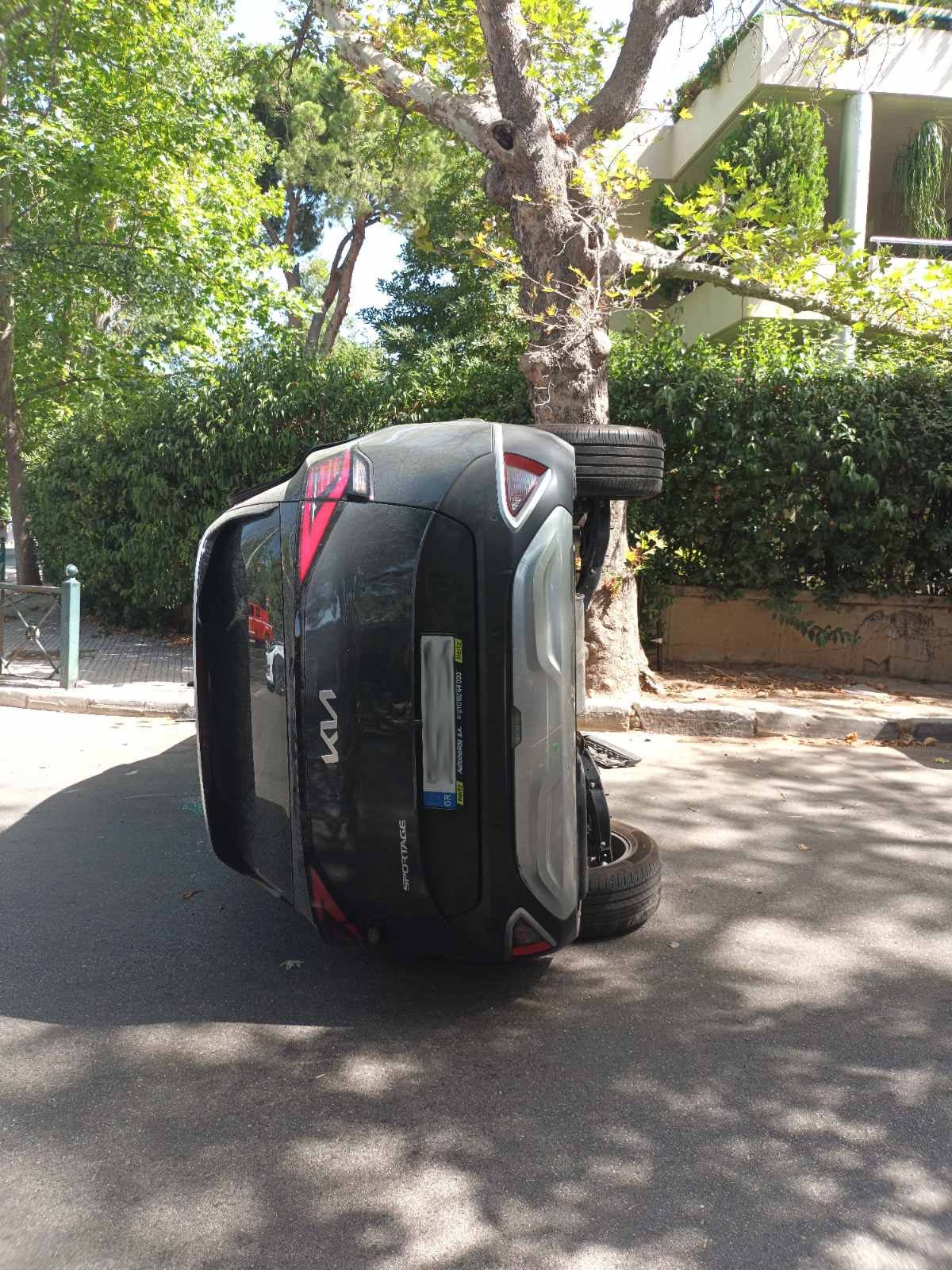 3-kia-sportage-atixima-trakarisma-kifisia