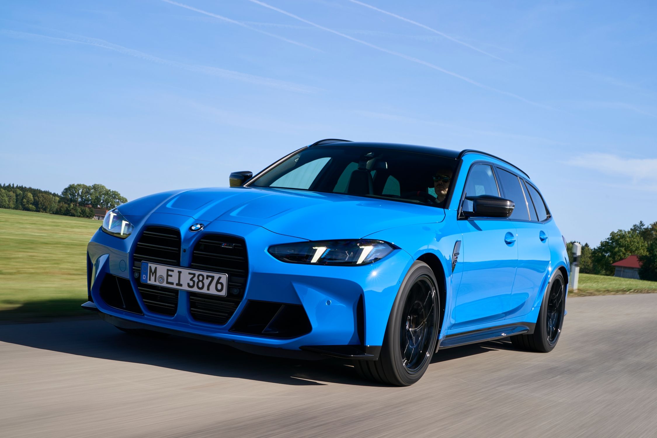 https://ellada.press/wp-content/uploads/2024/10/1728162734_97_Στην-Ελλάδα-οι-νέες-BMW-M3-Sedan-και-M3-Touring.jpg