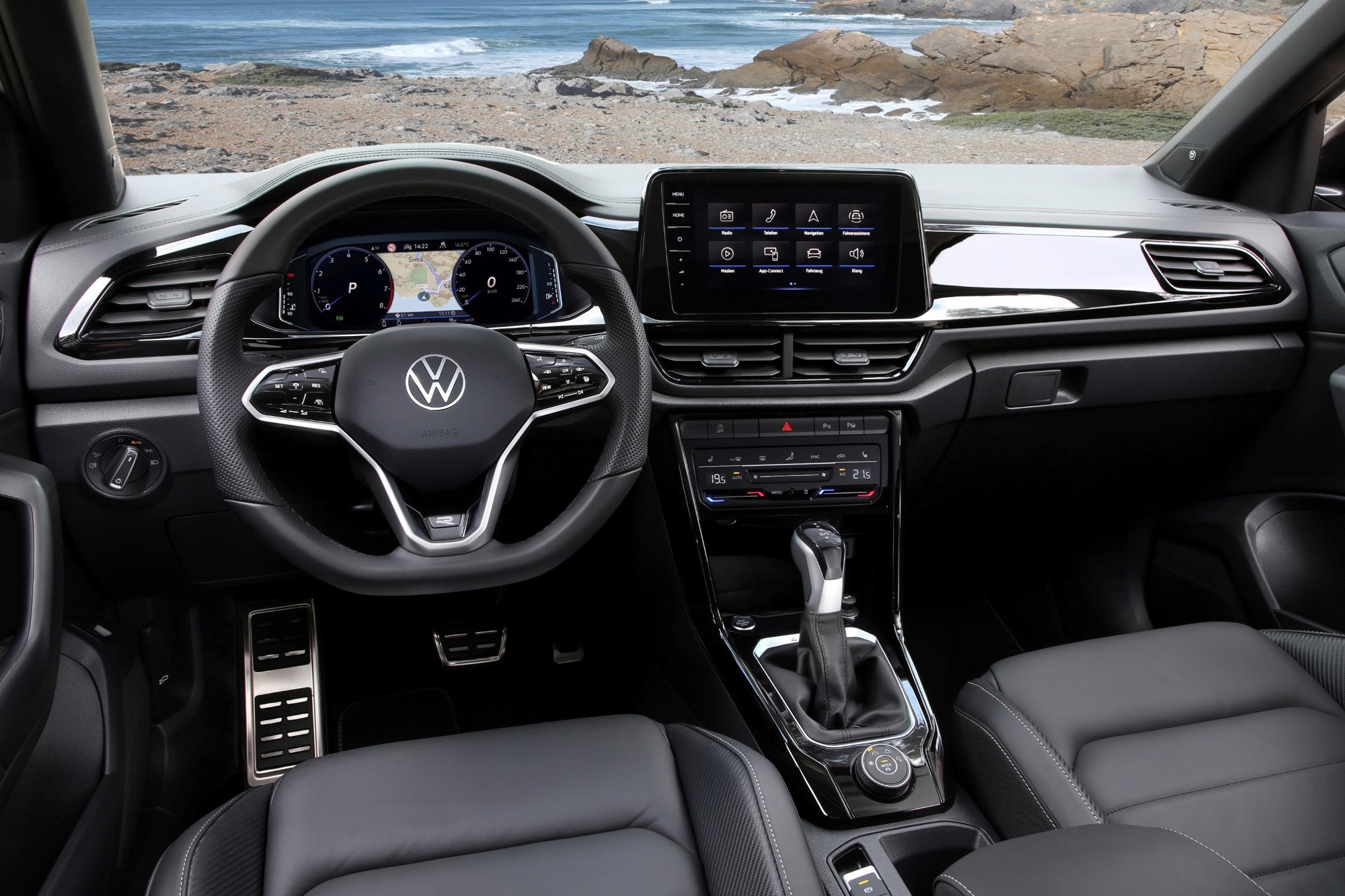 https://ellada.press/wp-content/uploads/2024/10/1729330342_312_Volkswagen-T-Roc-Το-SUV-που-θα-σας-κάνει-να-ξεχάσετε.jpeg