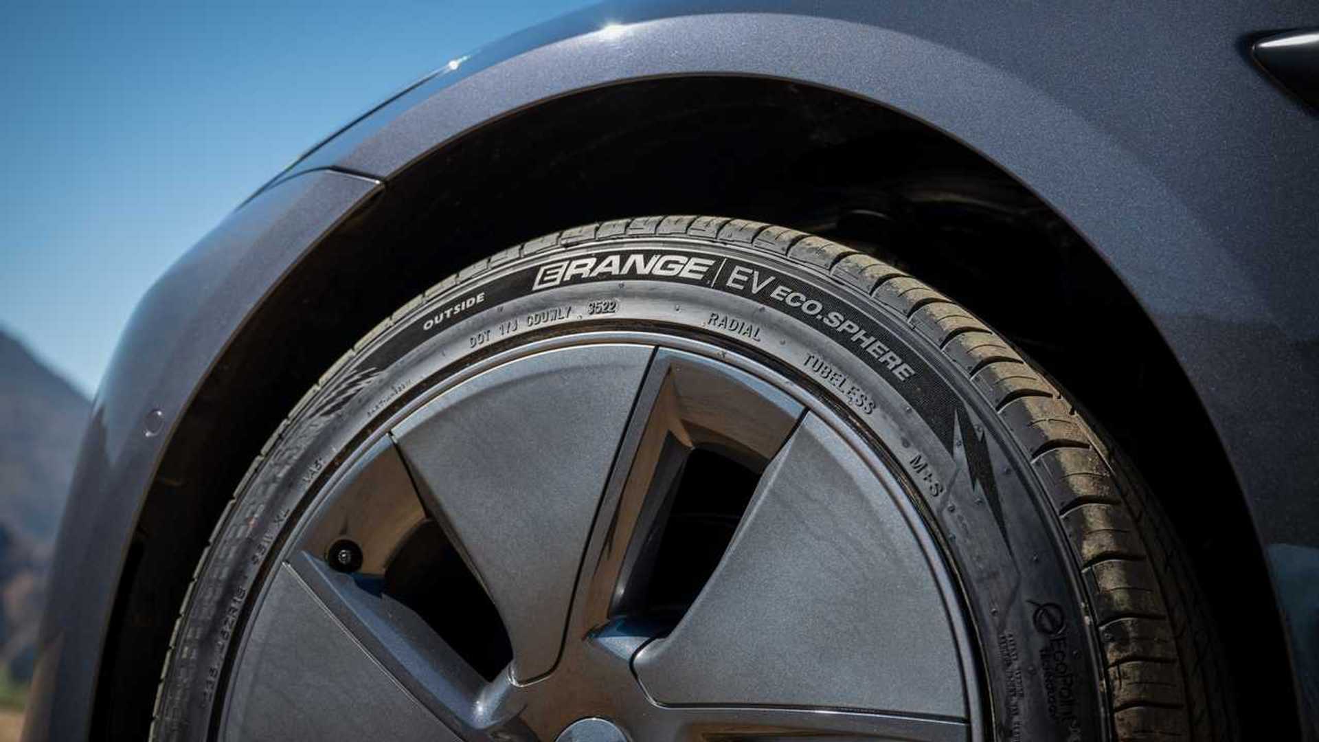 tesla-troxos-zanta-elastiko