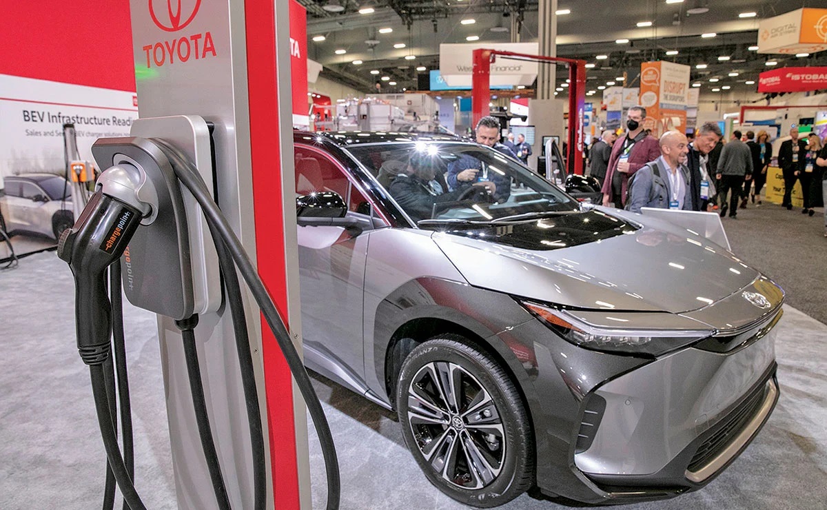 toyota-ilektriko-bz4x-chargepoint-fortisi-fortistis-kalodio-kalwdio