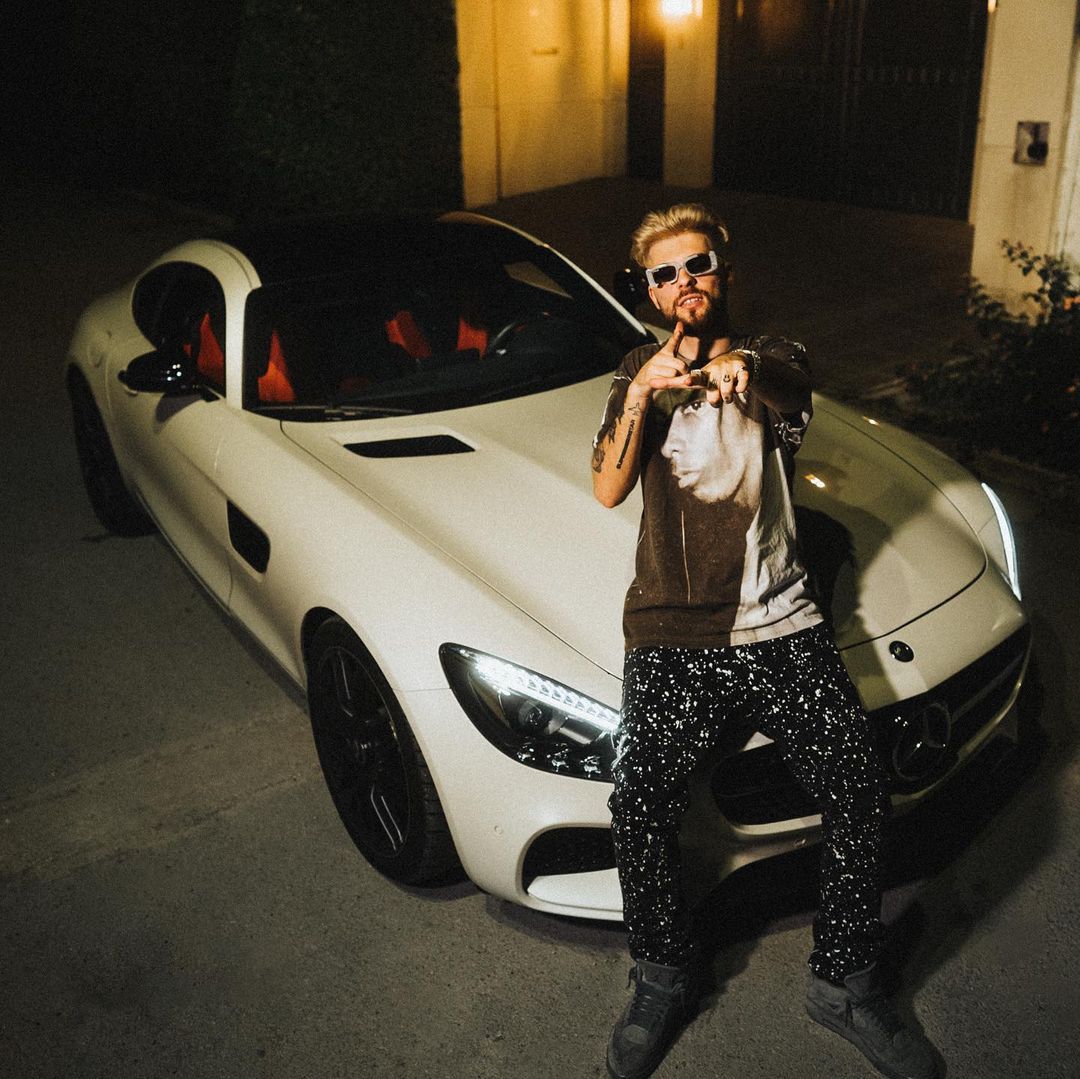2-fy-mercedes-amg-gt-s