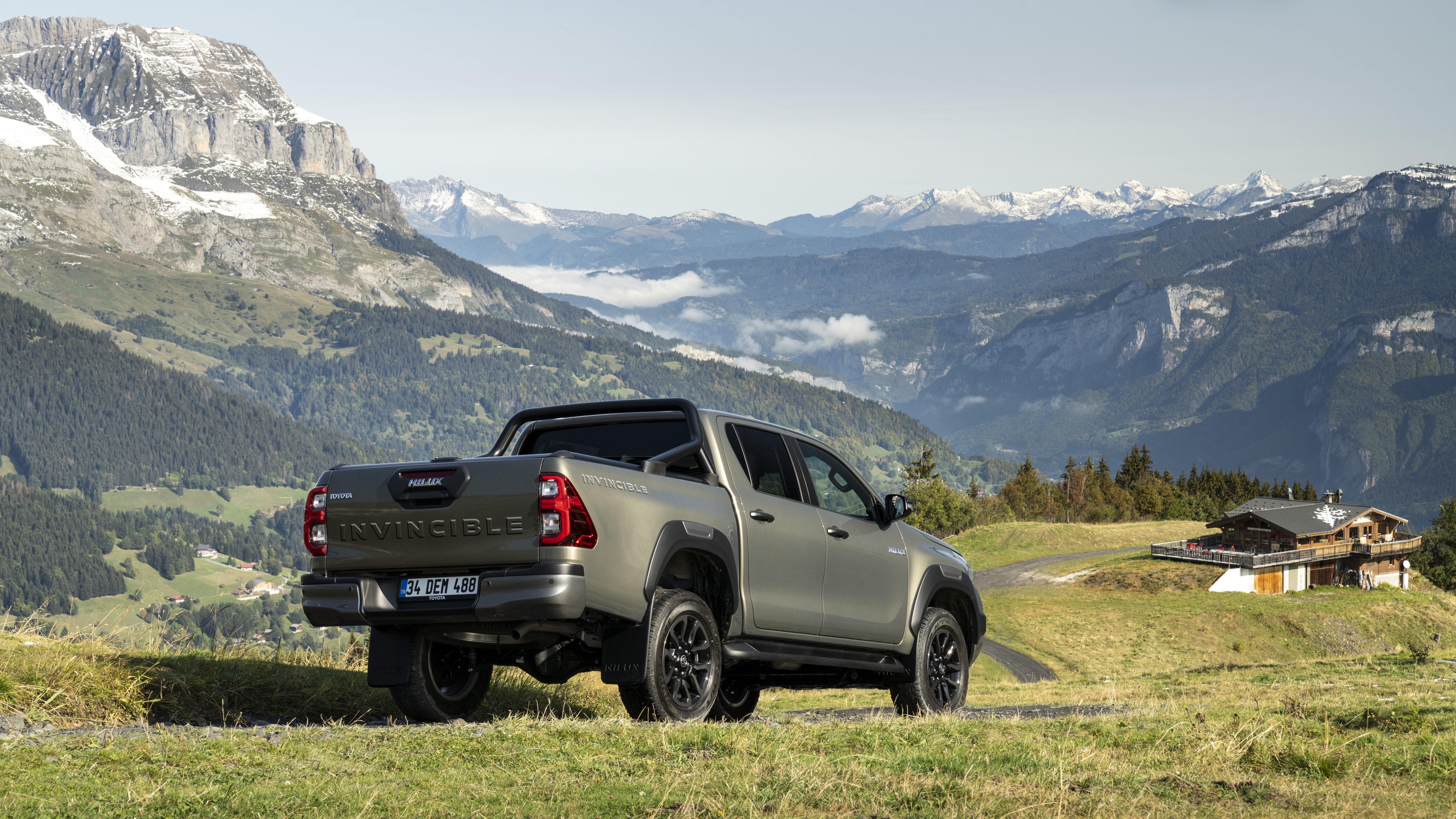 toyota-hilux-pick-up-piso-pisw-karotsa