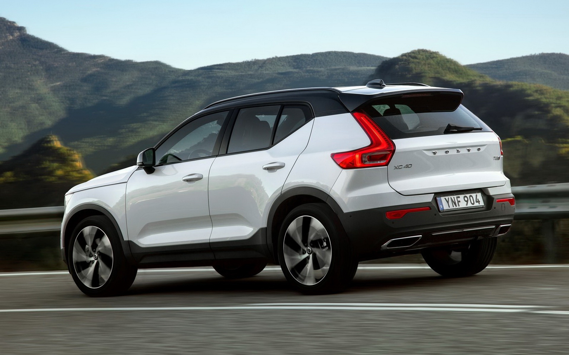 https://ellada.press/wp-content/uploads/2024/10/Το-φθηνότερο-Volvo-XC40-στην-Ελλάδα.jpg
