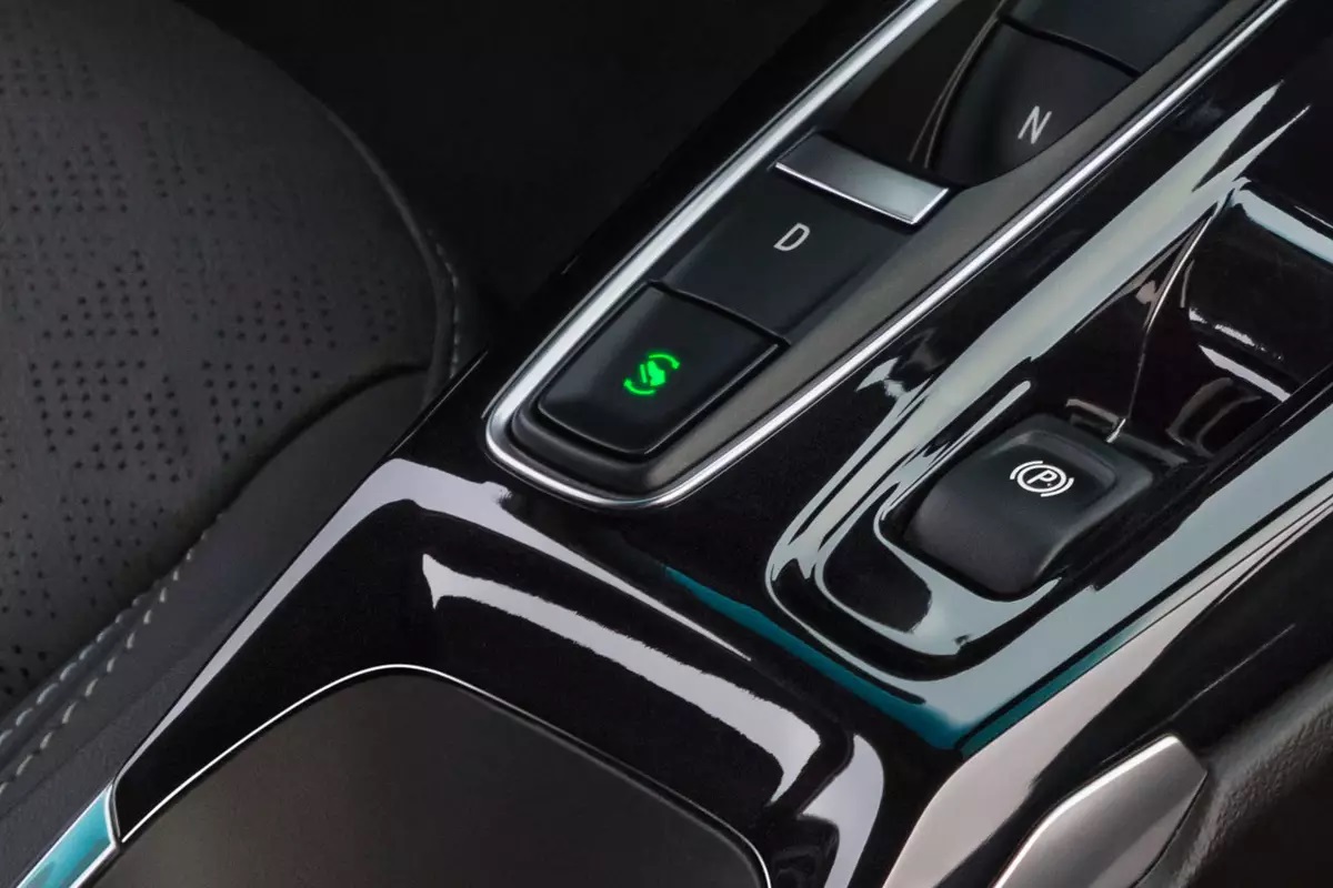 https://ellada.press/wp-content/uploads/2024/11/1730445568_126_Η-Porsche-δίνει-συμβουλές-οικονομικής-οδήγησης.jpg