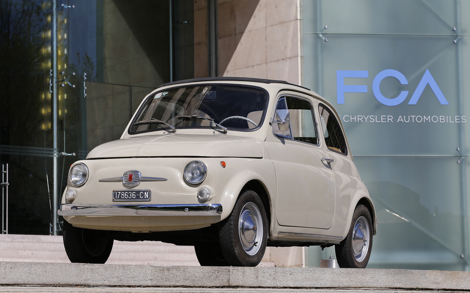 Fiat_500F