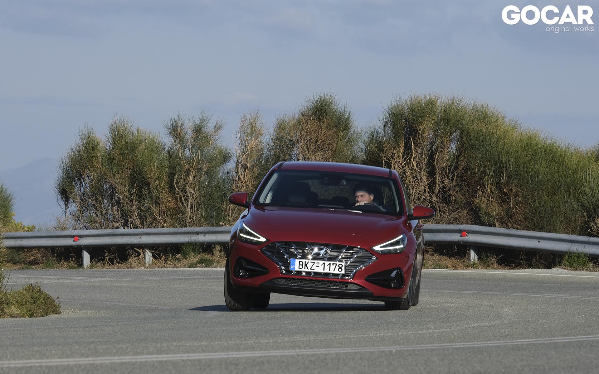 i30