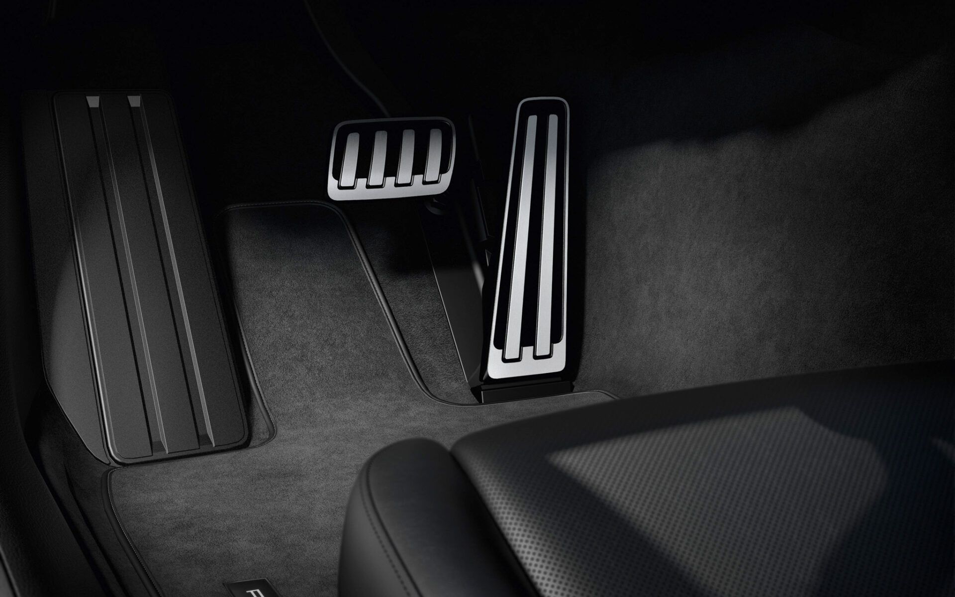 porsche-taycan-pental-pedal-gazi-gkazi-freno