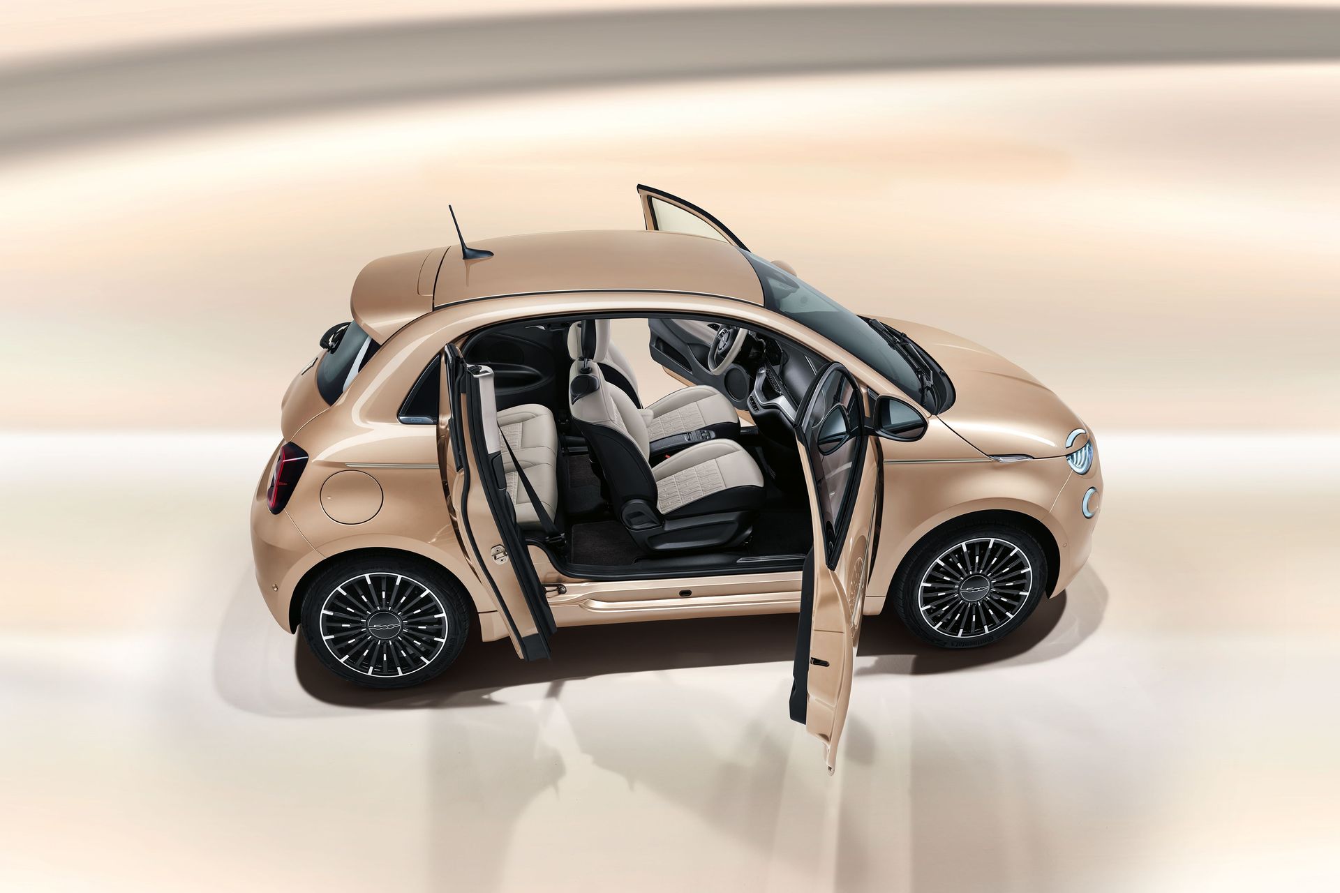 FIAT 500 3+1