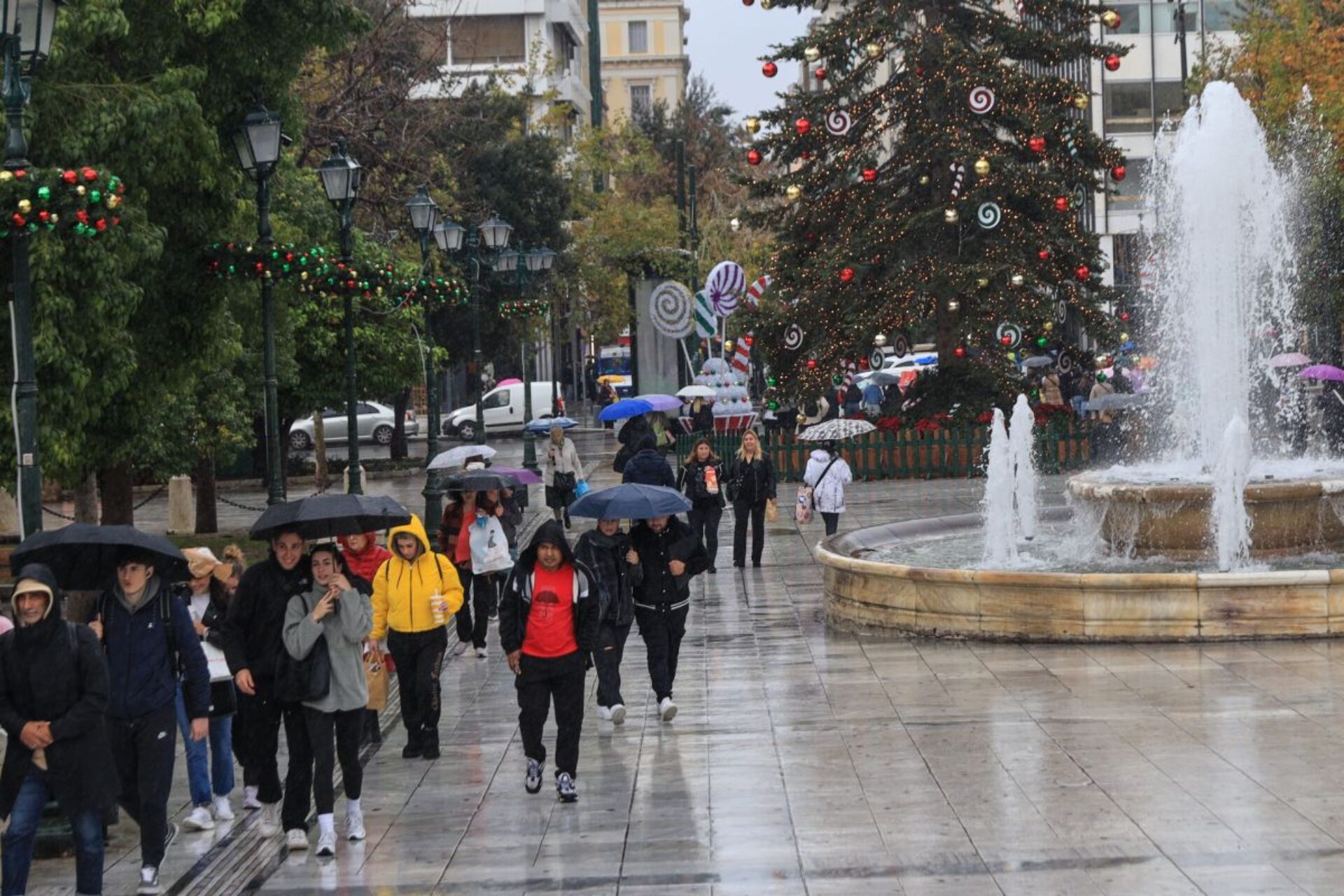 Καιρός: Διπλό χτύπημα της κακοκαιρίας με βροχές και καταιγίδες – Πότε θα βρέξει στην Αττική
