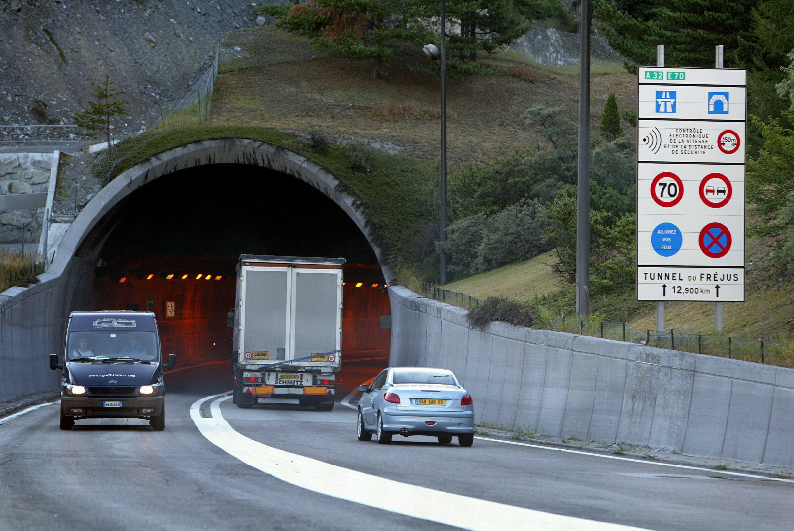 tunnel