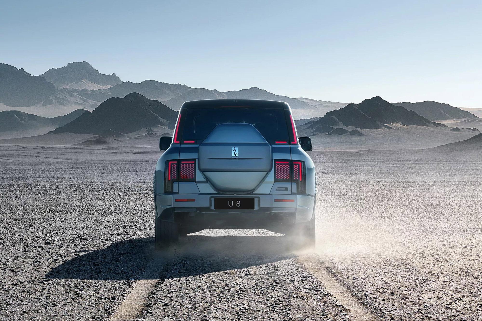 BYD-Yangwang-U8-ilektriko-kina-suv