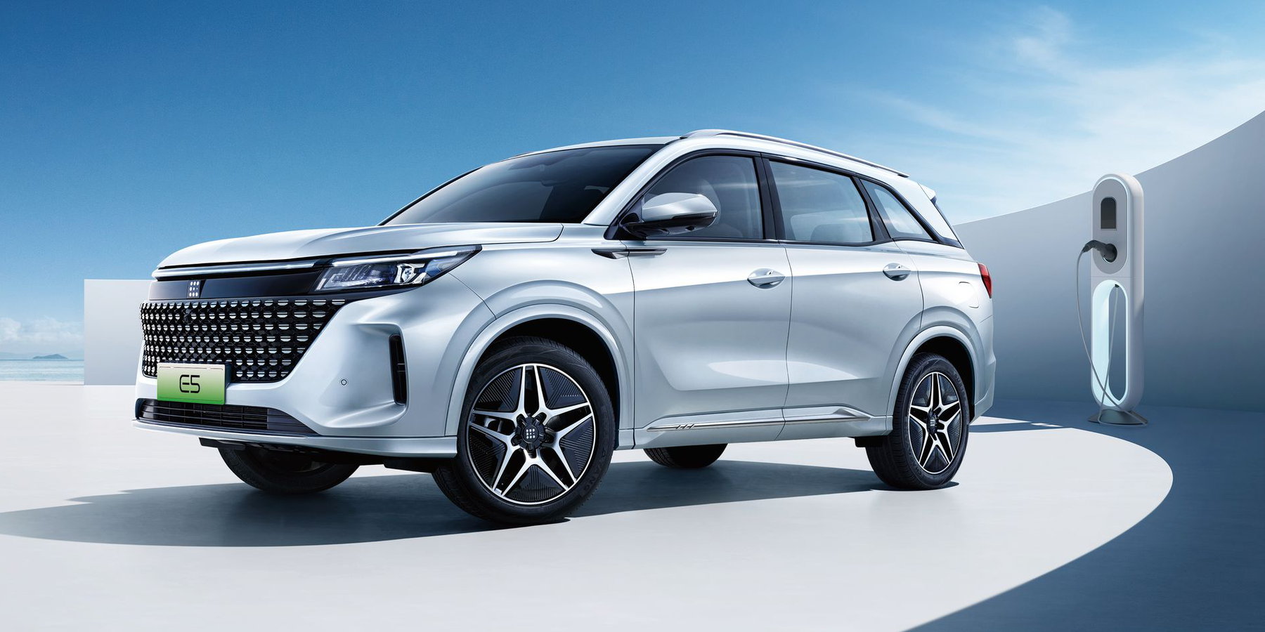 https://ellada.press/wp-content/uploads/2025/01/1737645236_836_Το-φθηνότερο-plug-in-hybrid-στην-Ελλάδα-–-Είναι-7θέσιο.jpg