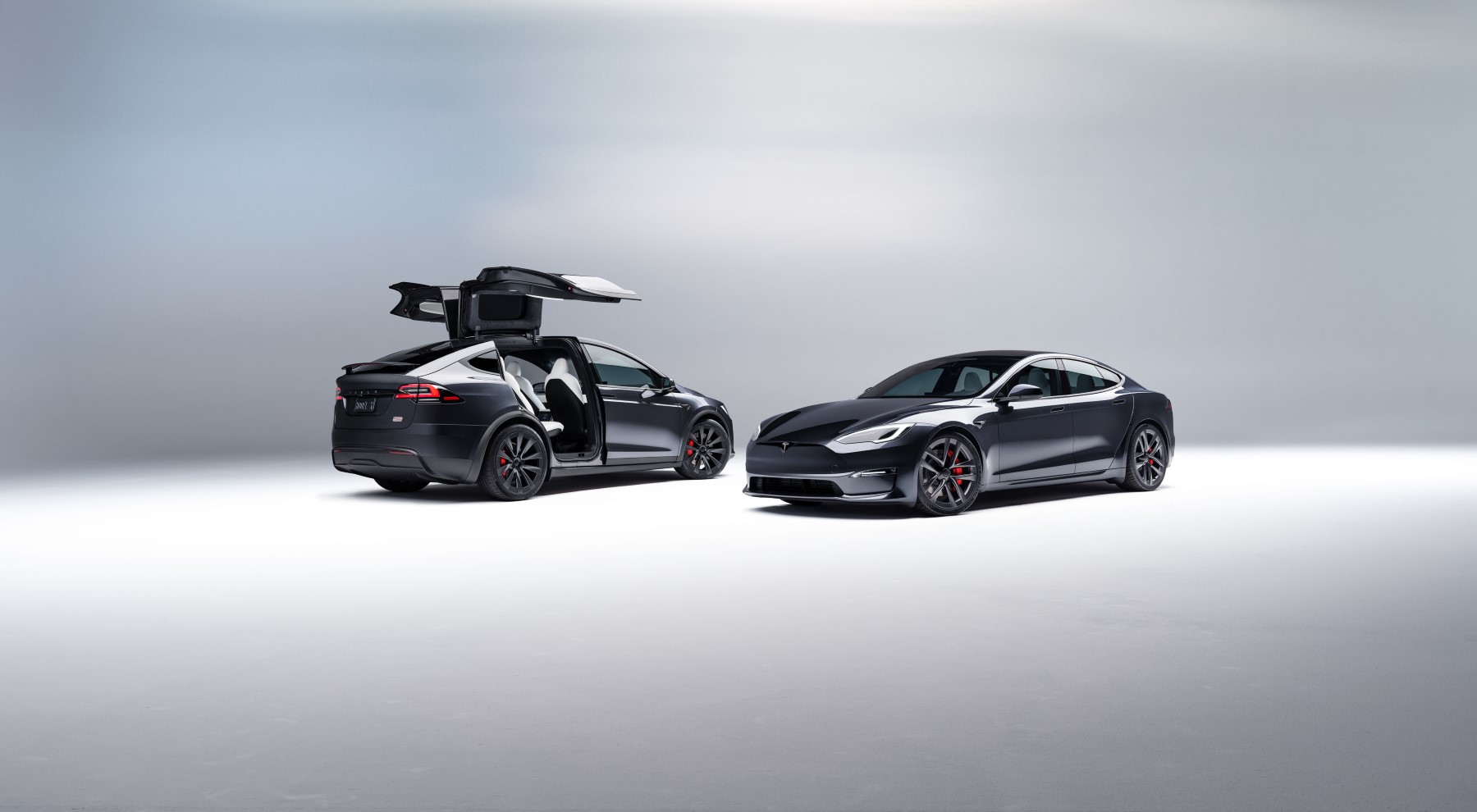 tesla-model-s-models-model-x-modelx-plaid